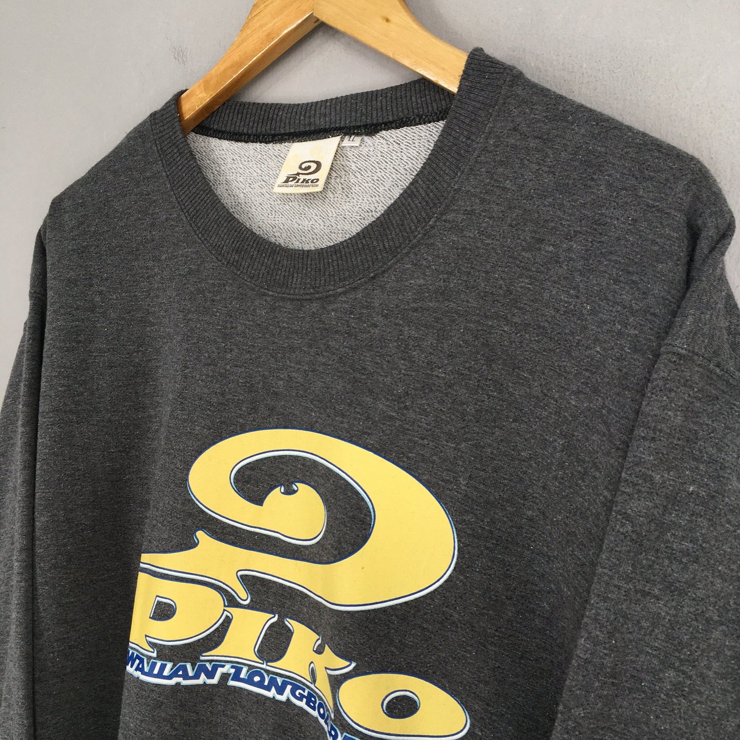 Piko Surf Gray Sweatshirt Medium