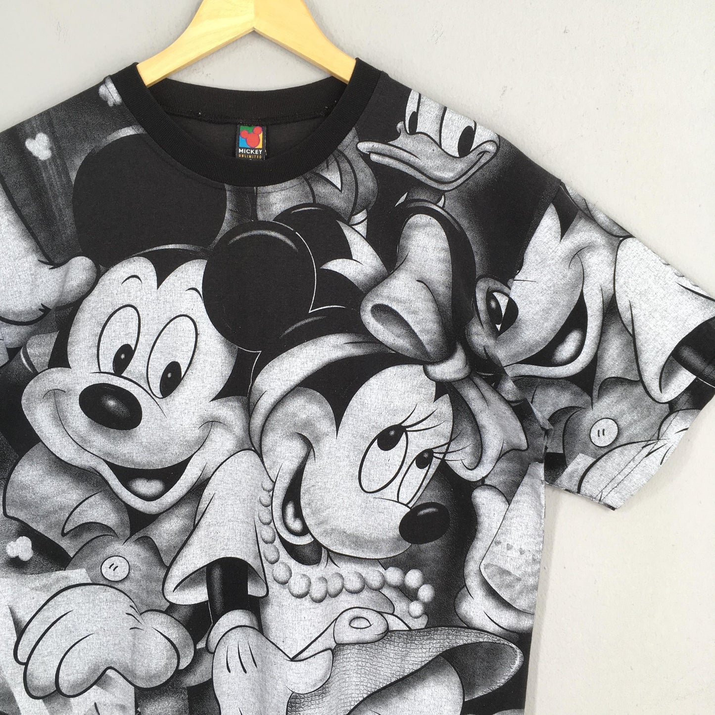 Mickey Mouse Disney Hollywood Tshirt Small