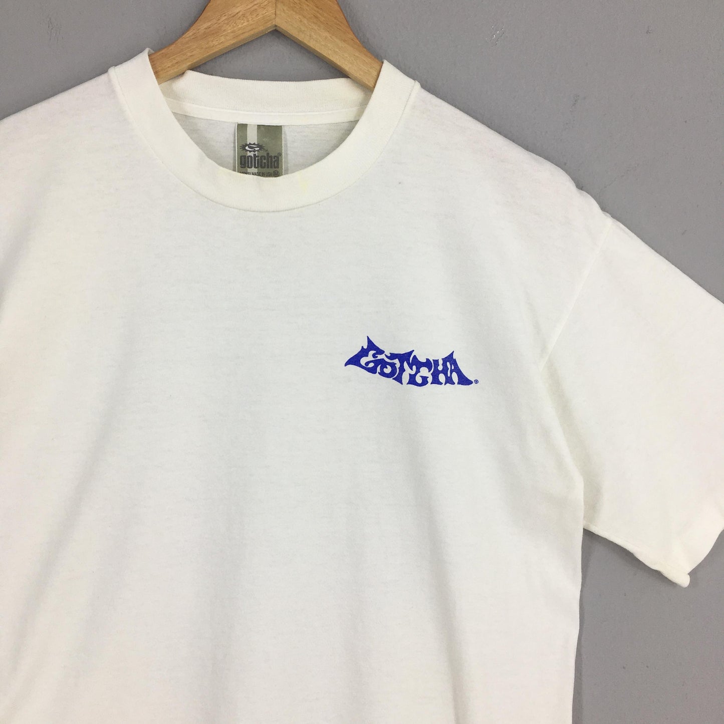 Gotcha Hawaii Surf White Tshirt Medium