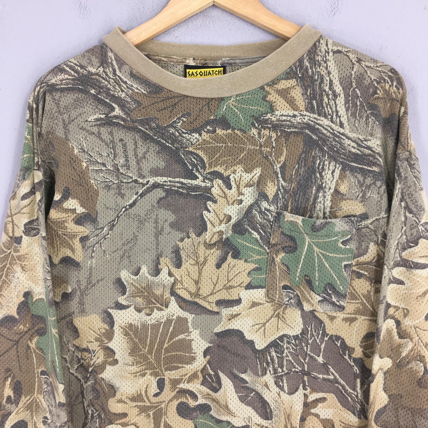 Sasquatch Real Tree Camo T shirt Large