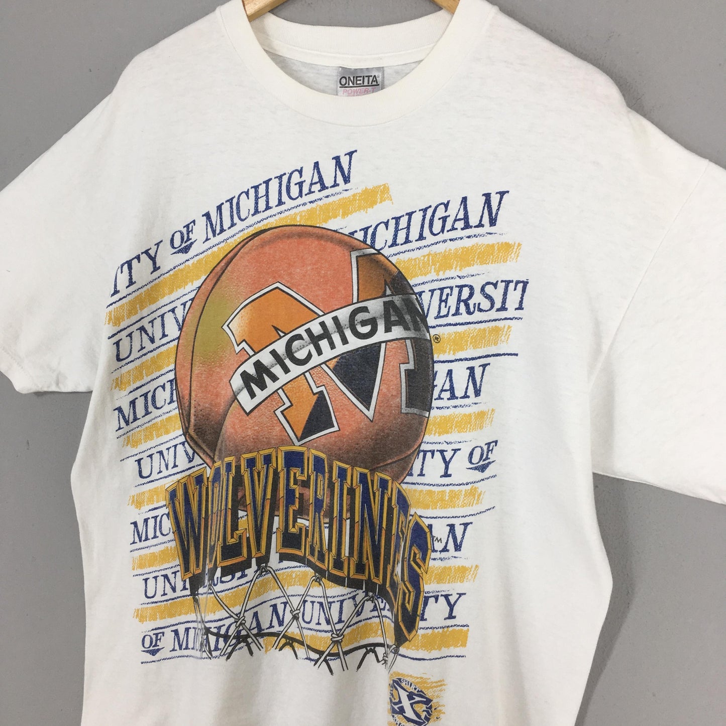 Michigan Wolverines NCAA White Tshirt XLarge