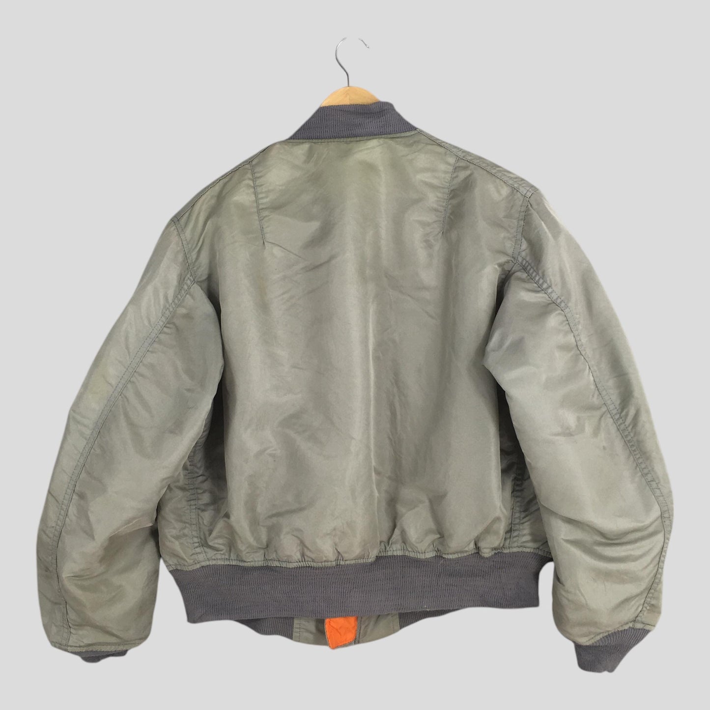 Alpha Industries US Air Force Bomber Jacket Large