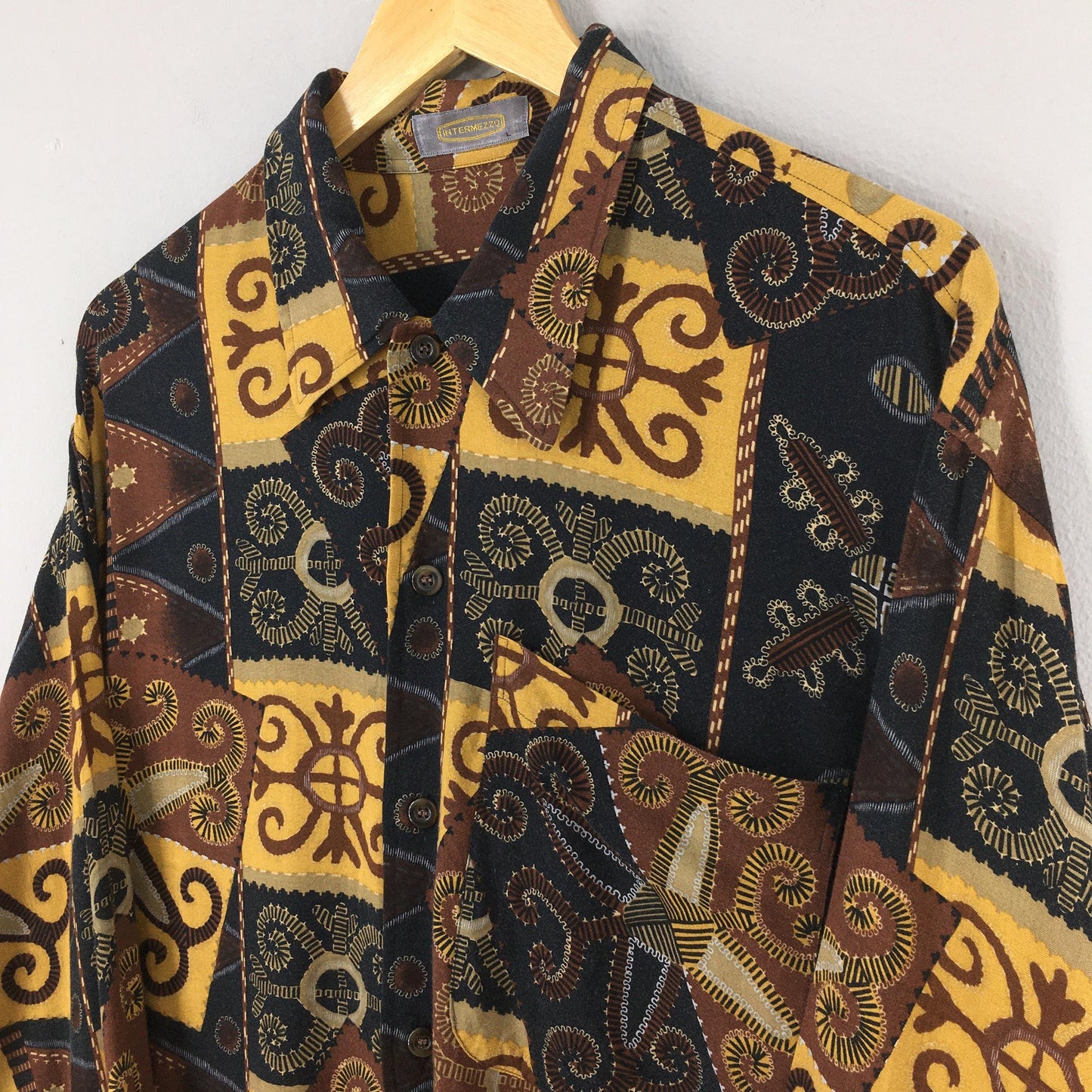 Novelty Baroque Artwork Rayon Shirt Large