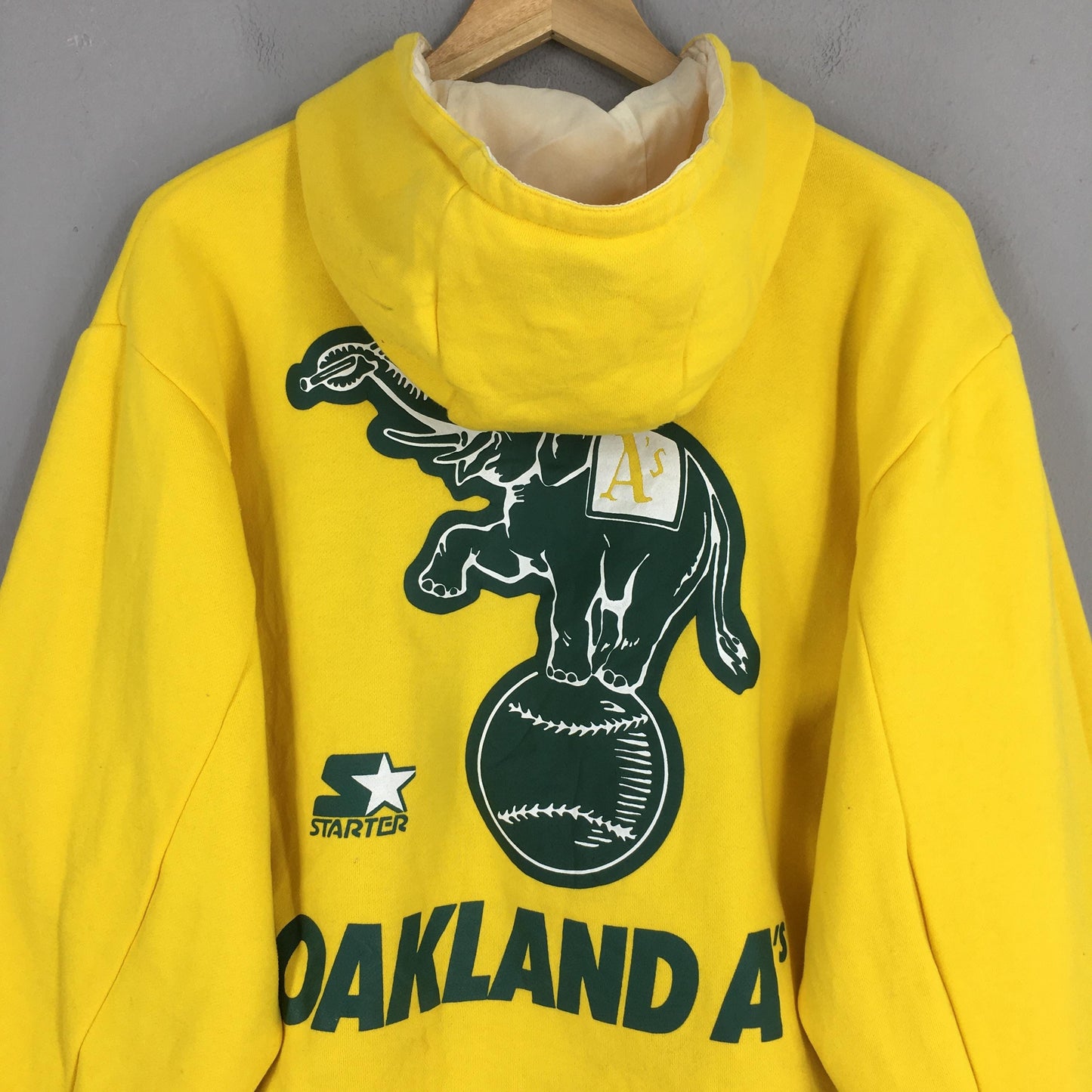 Starter Oakland Athletics MLB Windbreaker Jacket Medium