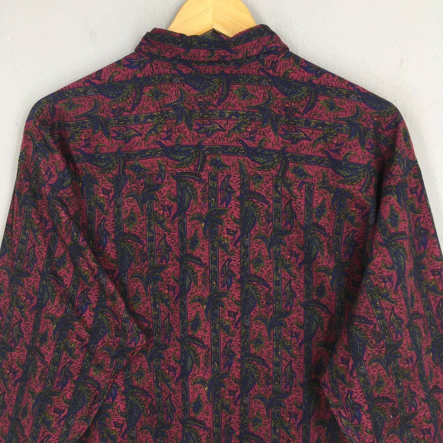 Abstract Red Floral Casual Flannel Shirt Large
