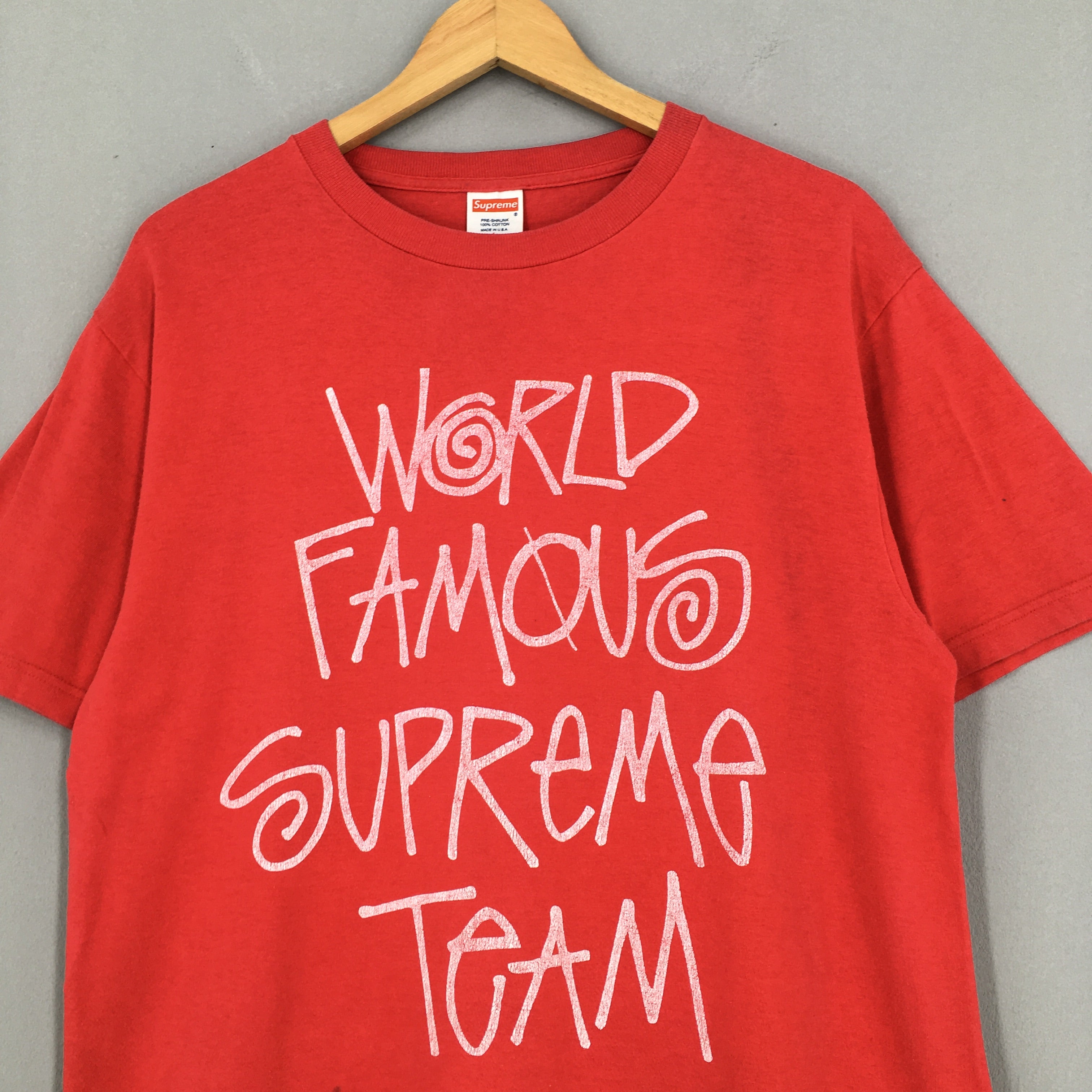 Supreme world outlet famous t shirt