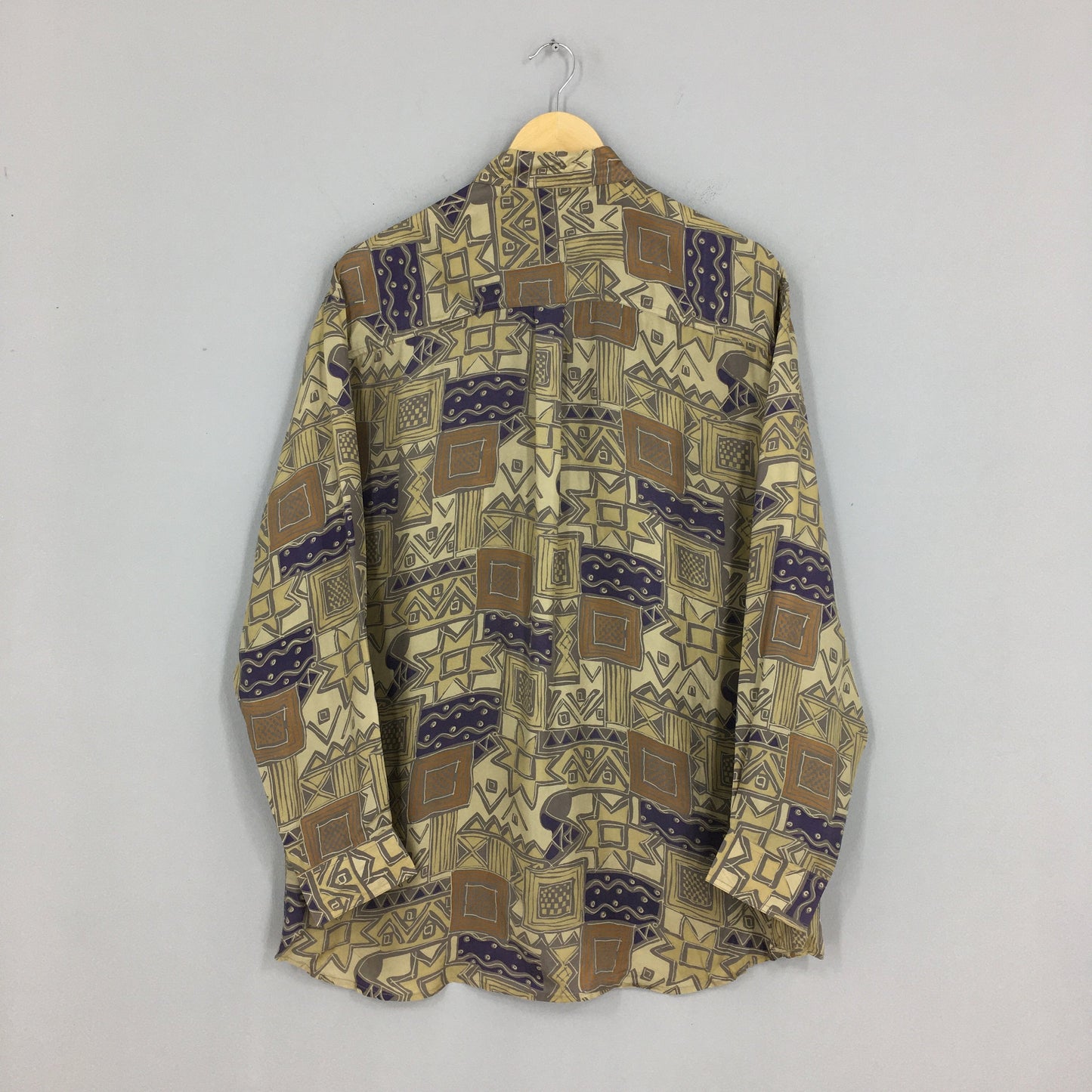 Abstract Pattern Tribal Shirt Medium