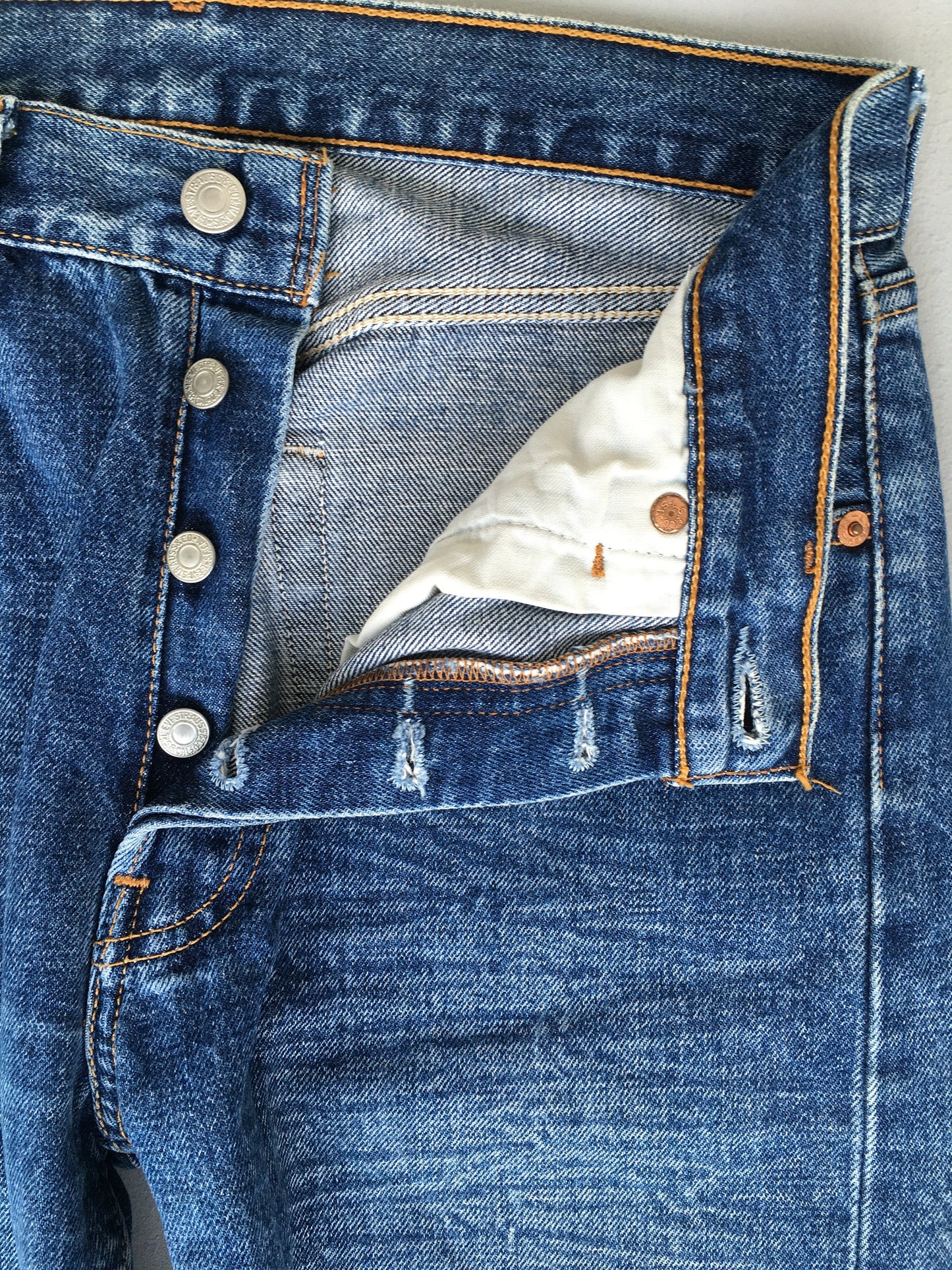 Size 28 Levis 501 Usa Blue Jeans High Waisted