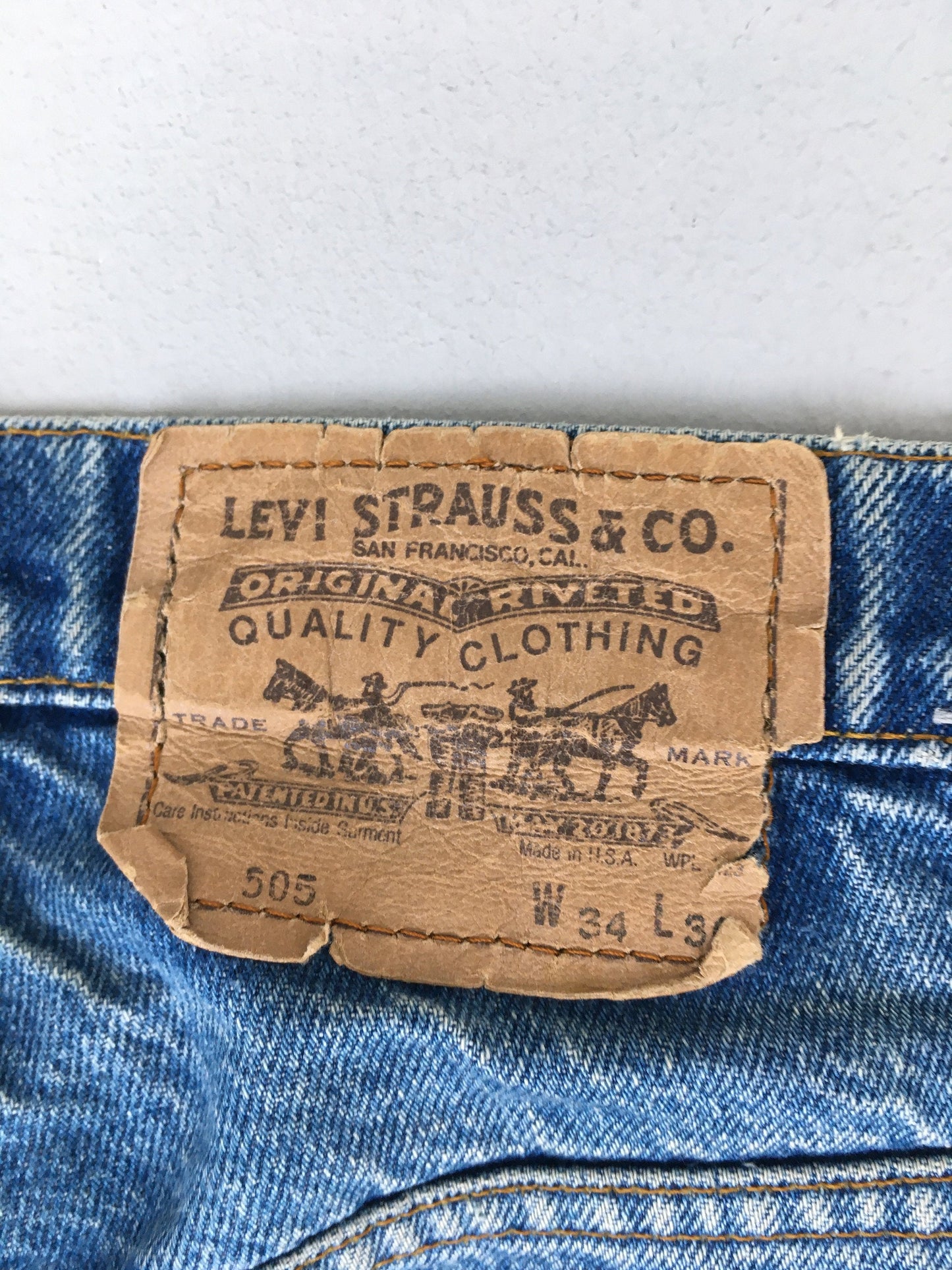 Size 32x29 Levis 505 Regular Fit Jeans Light Stonewash