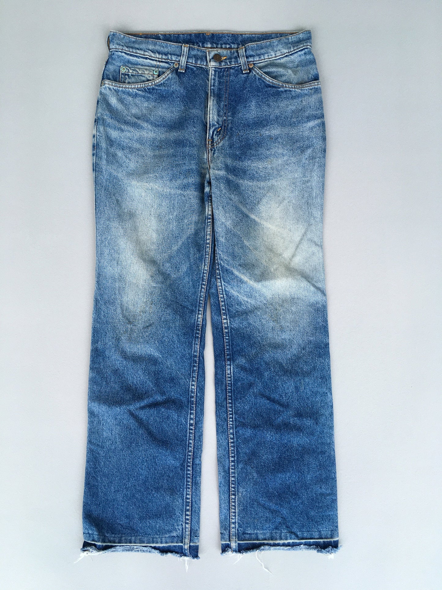 Size 32x28 Levi's 505 Regular Fit Light Washed