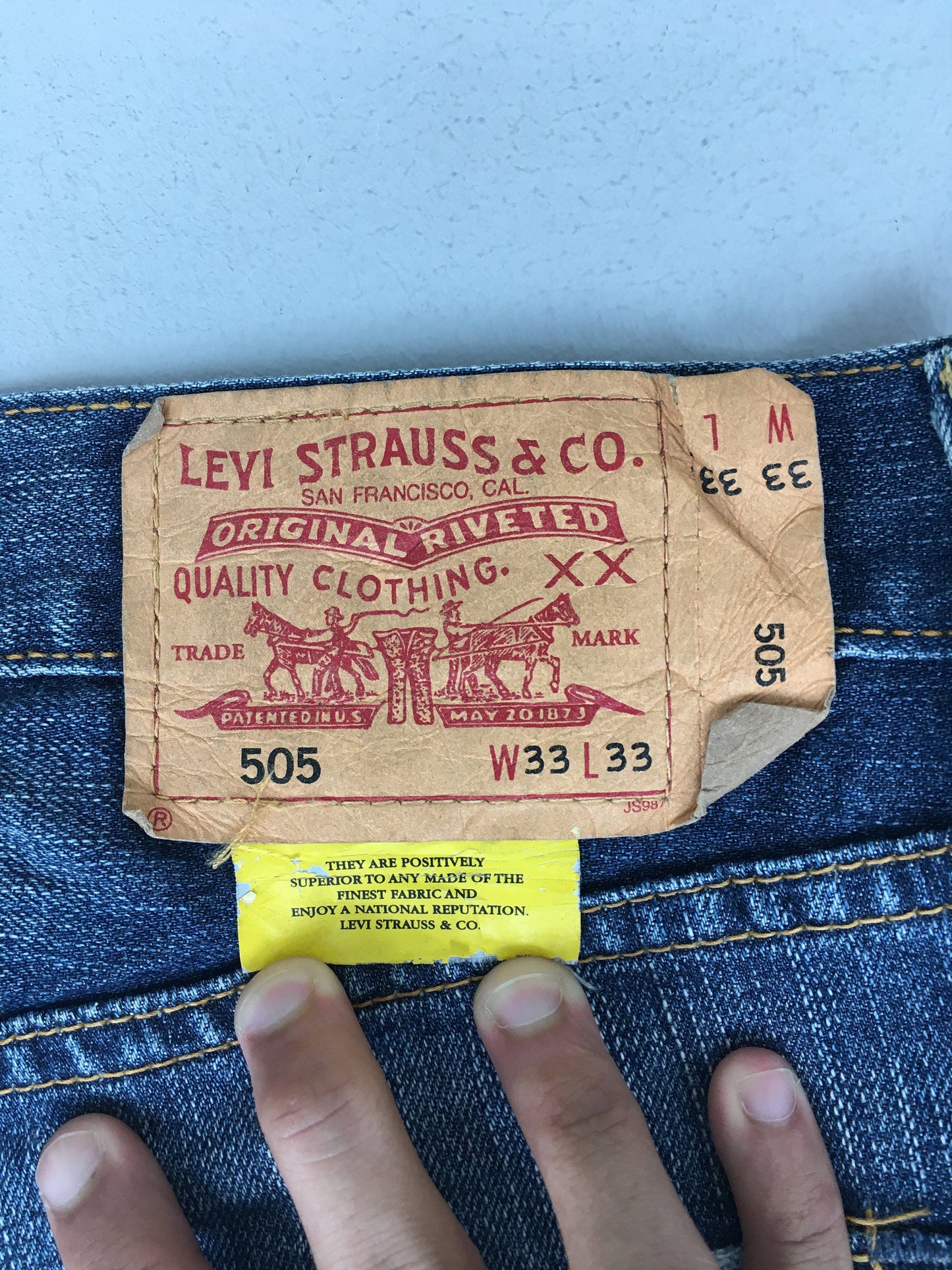 Size 33x31.5 Levis 505 Regular Fit Stonewash Blue Jeans