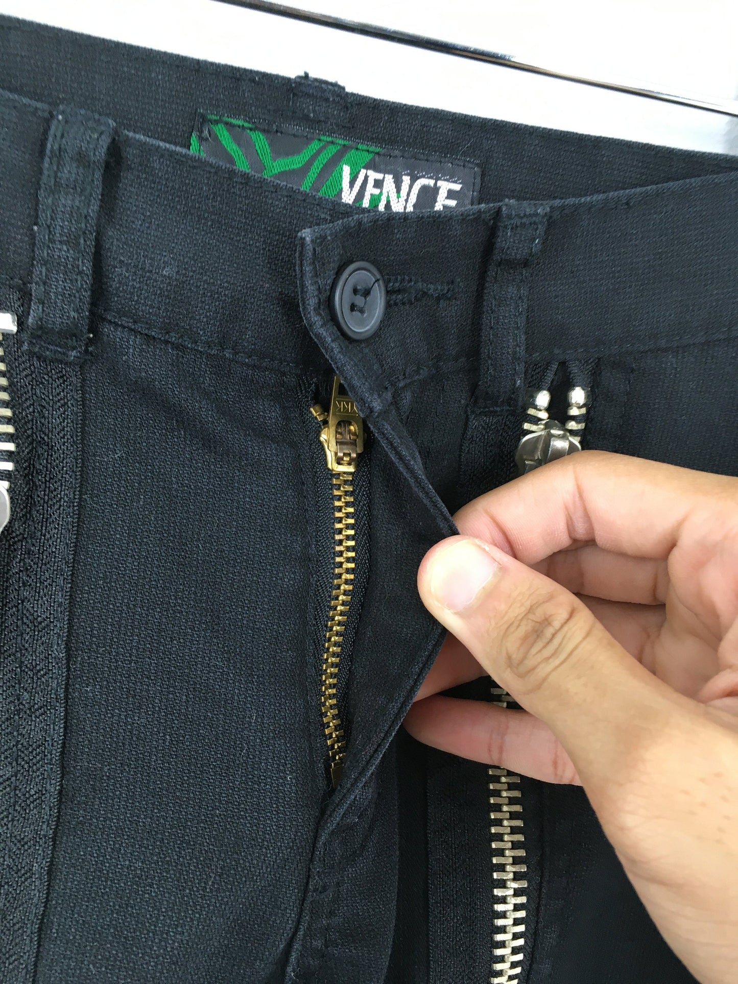 Vence Cargo Pants Black Straight Cut Size 30x29.5