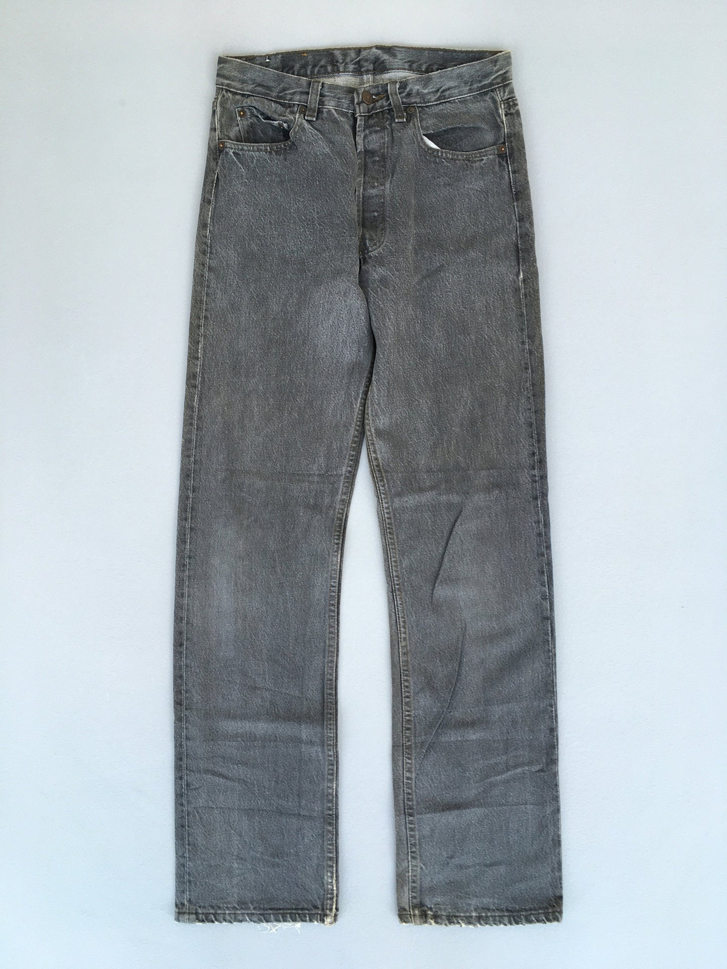 Levi's 501 Ash Gray Jeans Size 28x31.5