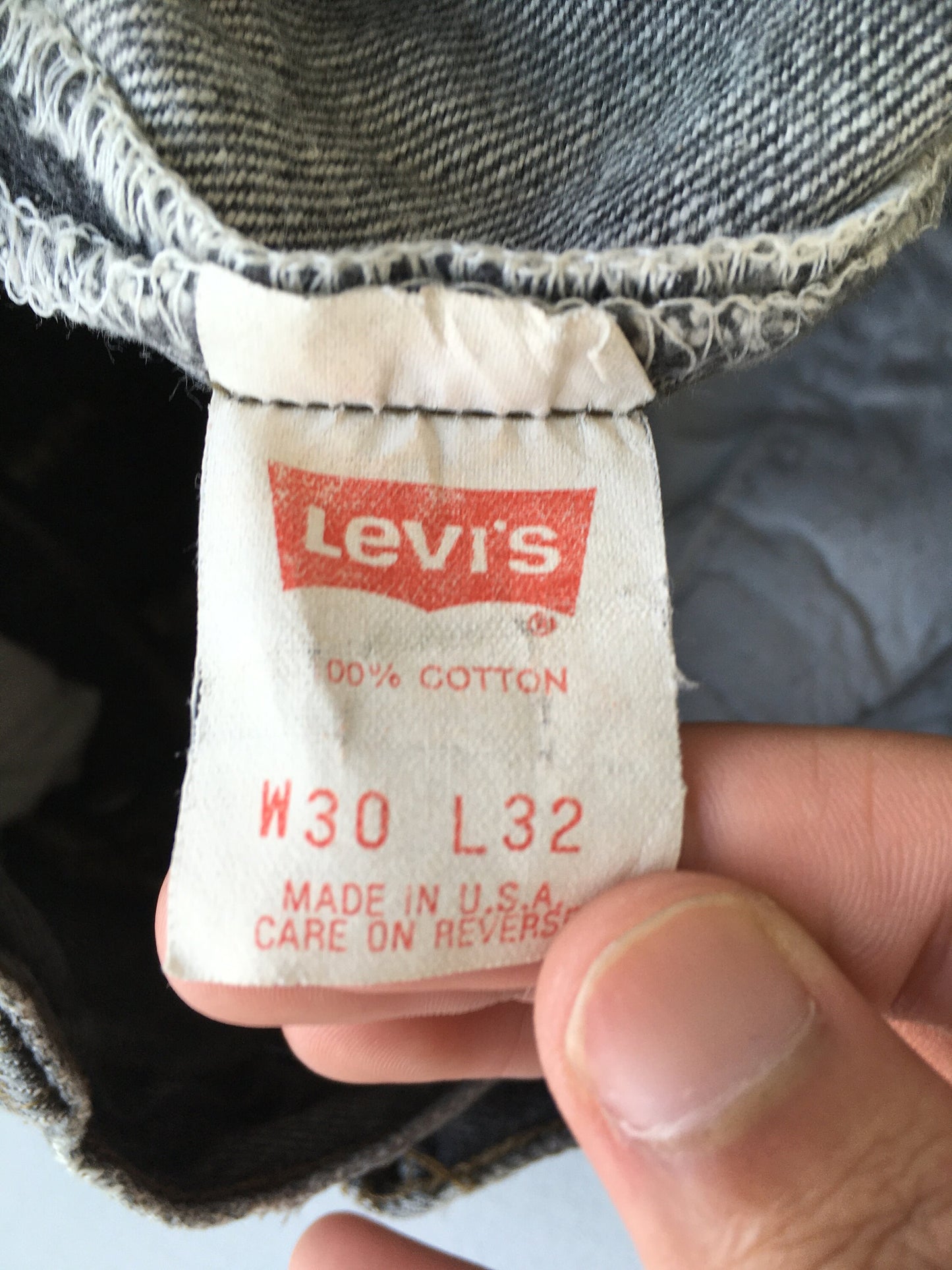 Levi's 501 Ash Gray Jeans Size 28x31.5