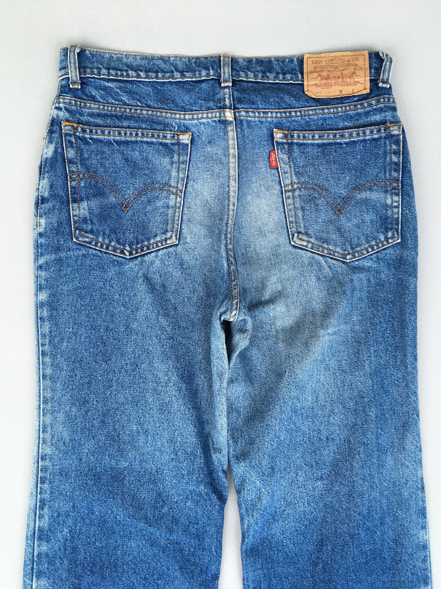 Size 32x28 Levi's 505 Regular Fit Light Washed