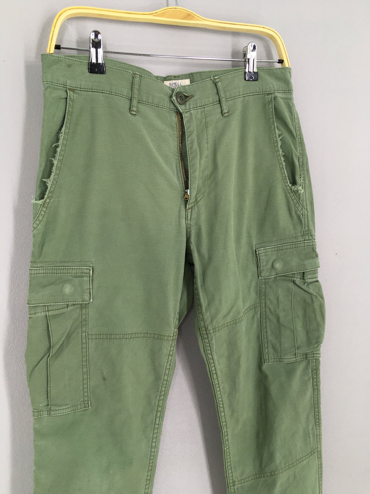 Japanese Spell Bound Cargo Pants Size 30x30.5