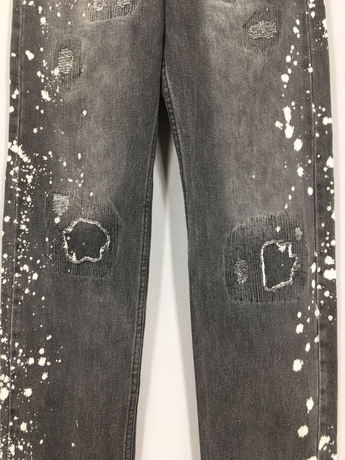 Movin Japan Splatter Painter Jeans Distressed Size 29x32