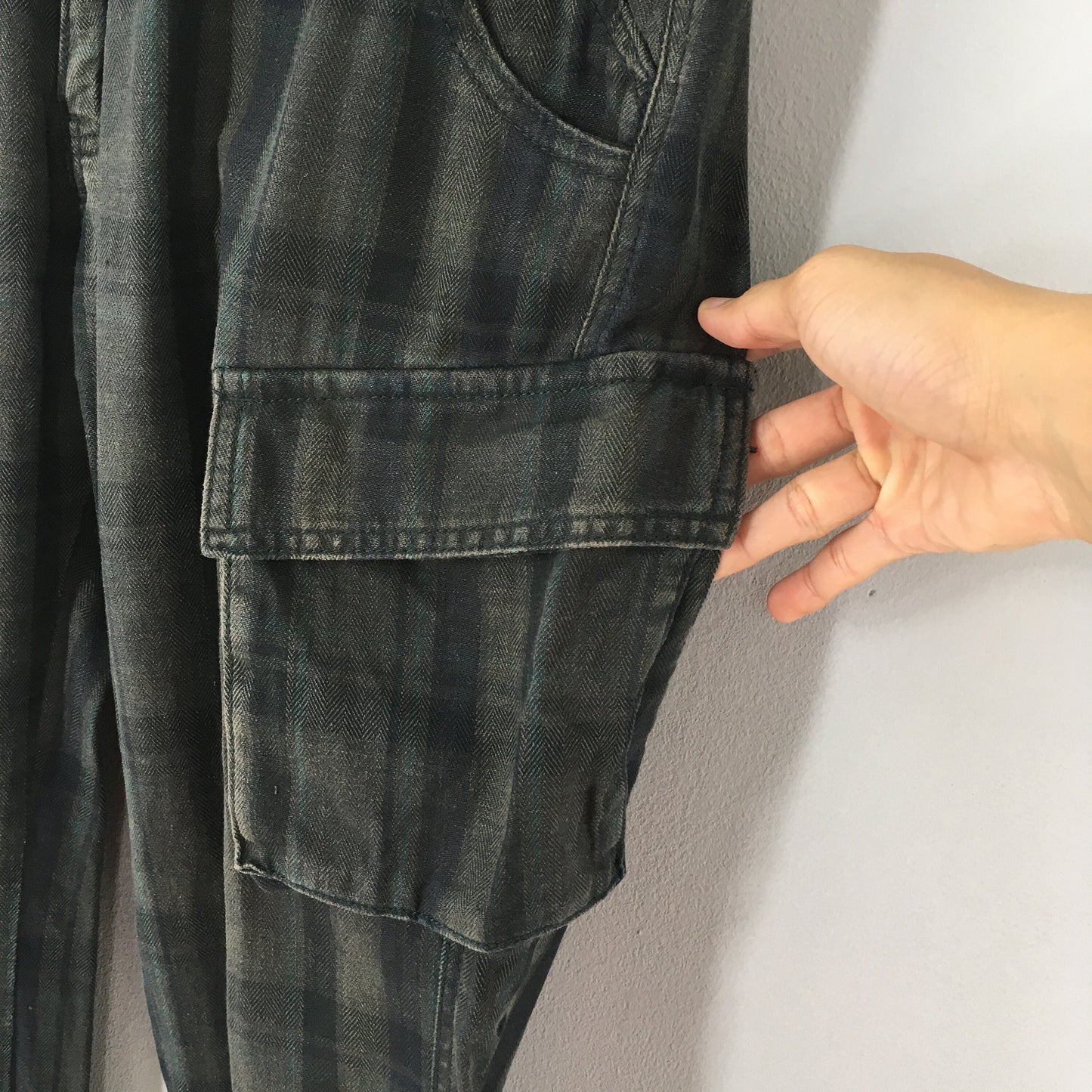 Three Point Six Japan Tartan Plaid Cargo Pants Size 34x32