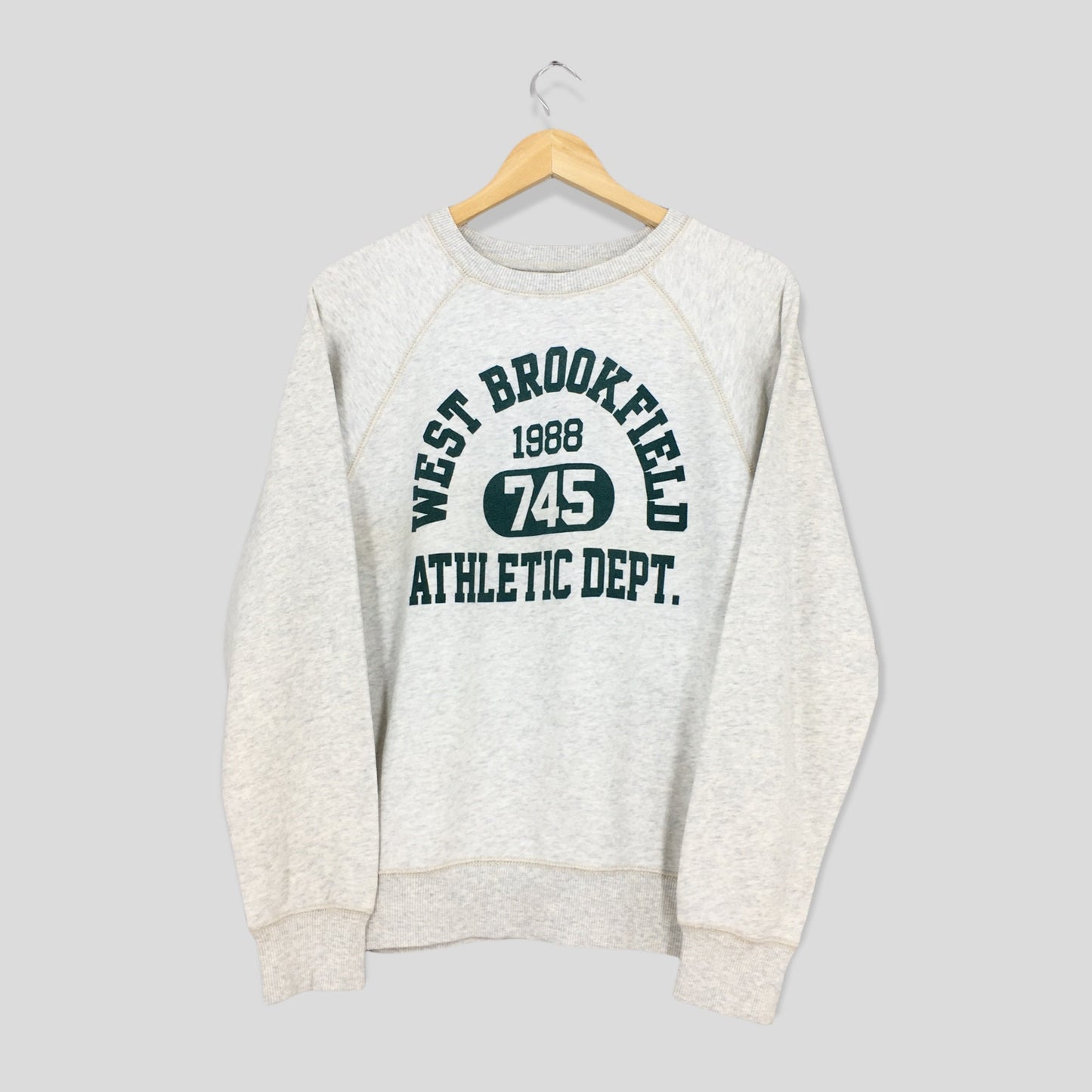 Champion West Brookfield Massachusetts Sweatshirt Medium