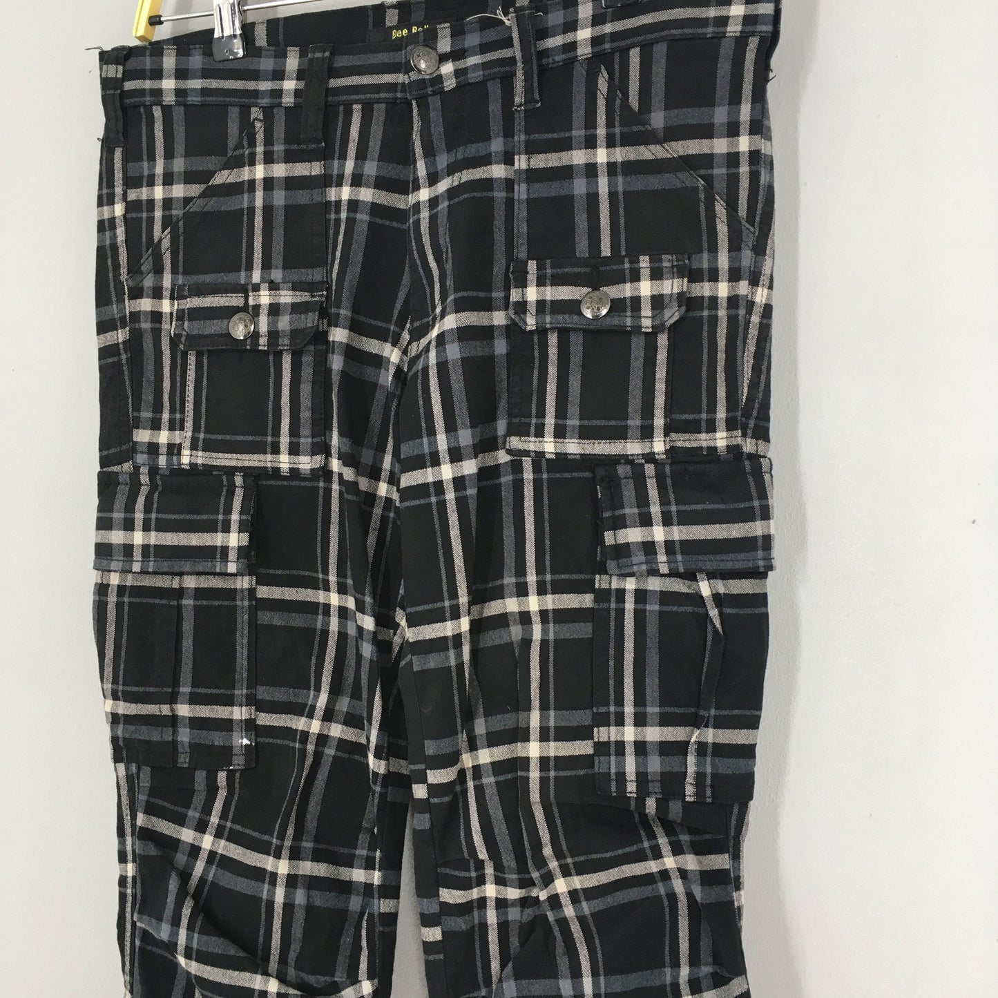 Bee Bell Japan Cargo Pants Tartan Size 32x31