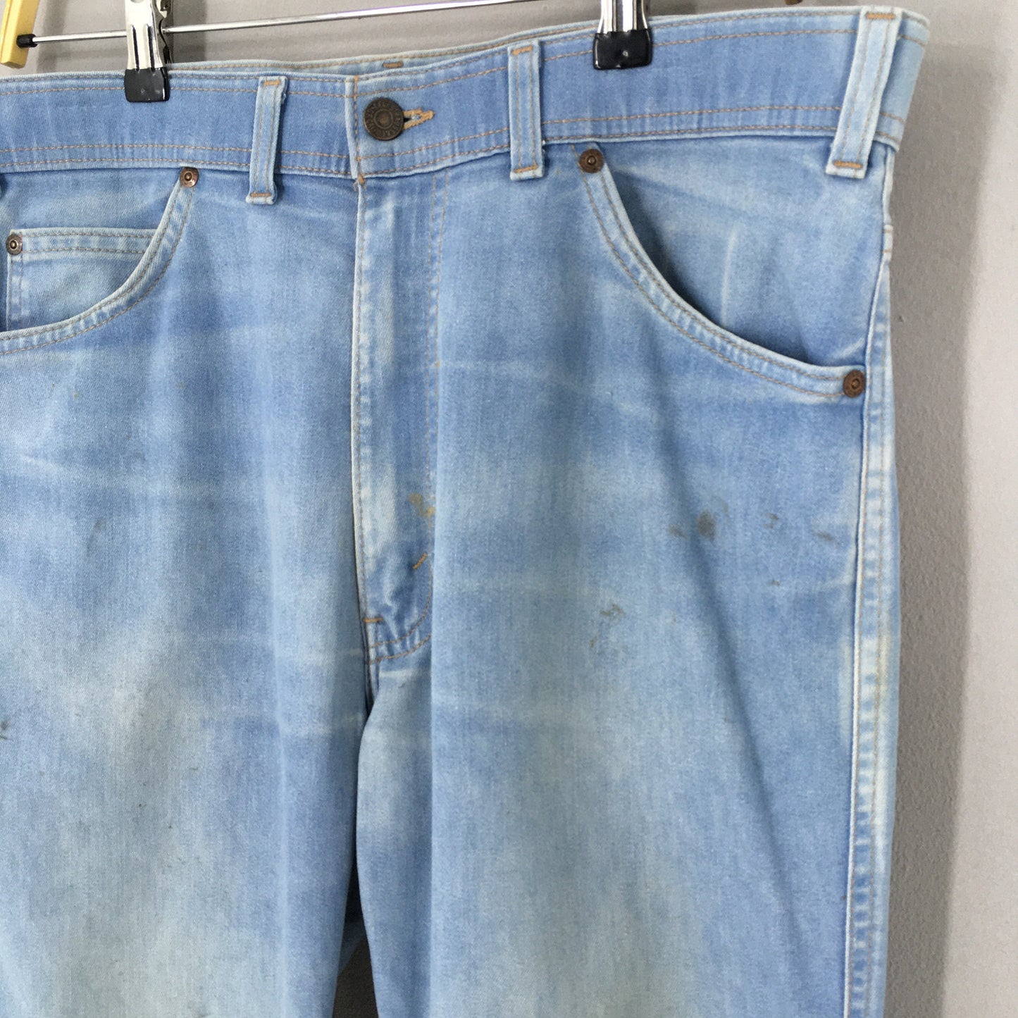 Relaxed Fit Light Wash Blue Jeans Size 34x31