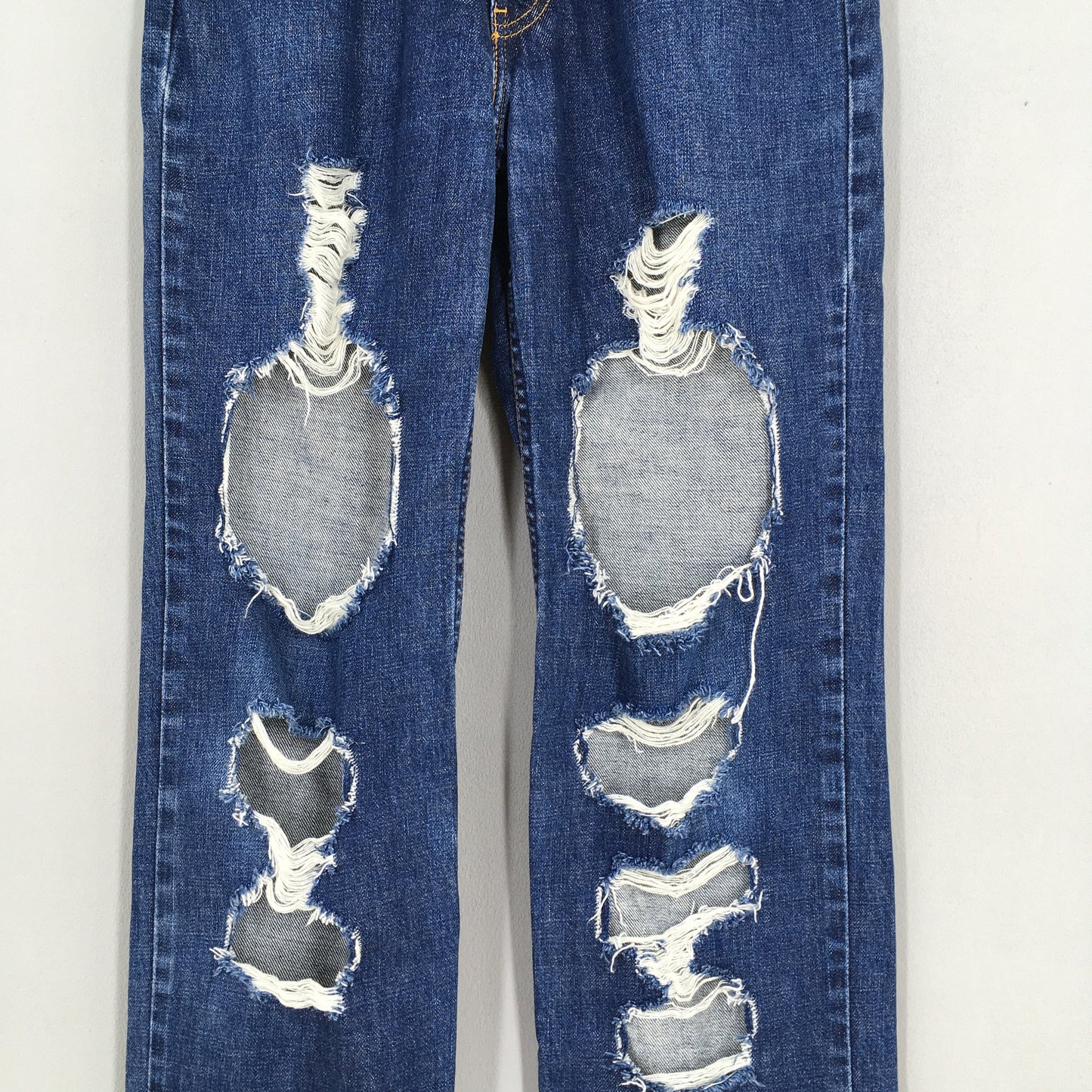 Levi's 501 Ripped Distressed Jeans Size 28x31