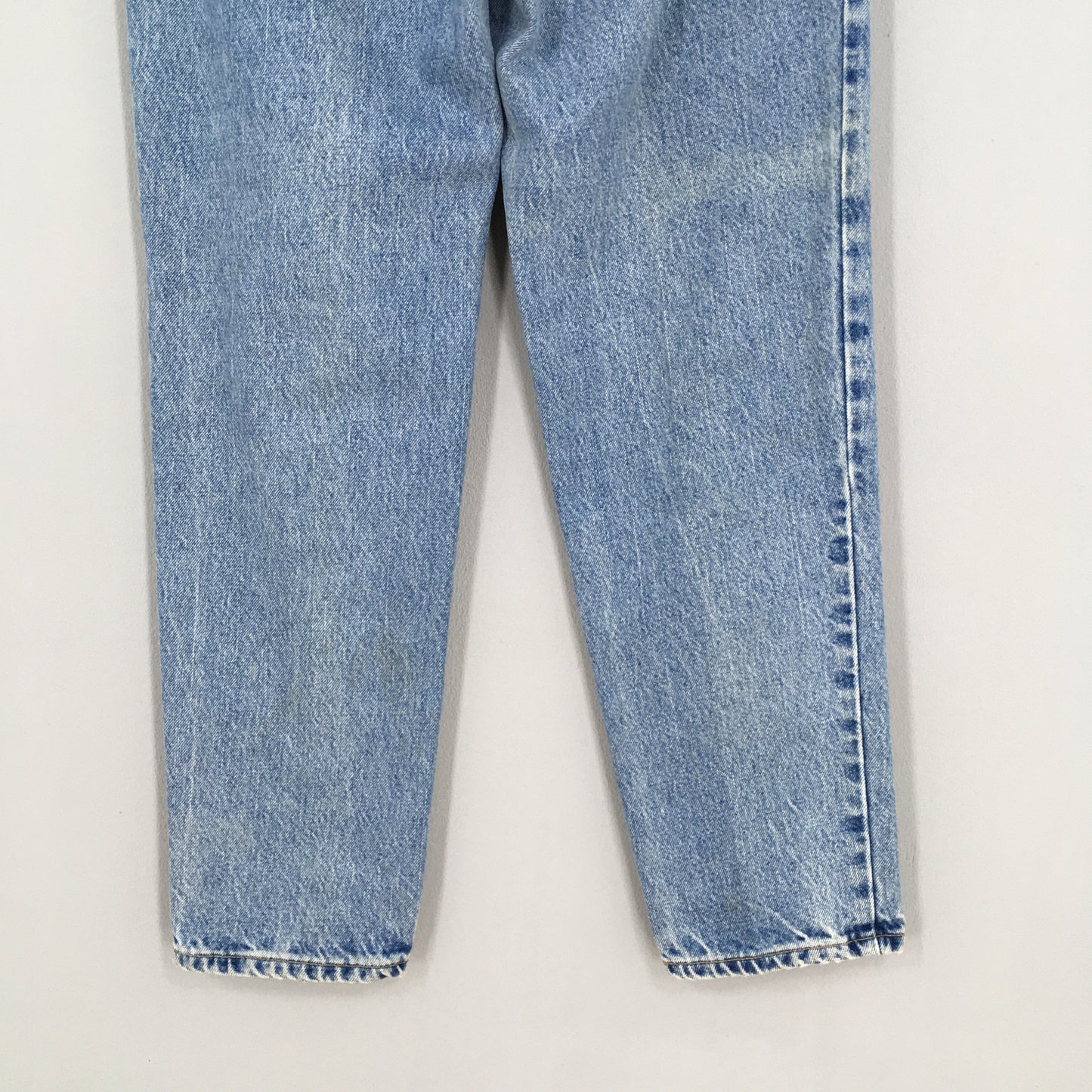 Levis 550 Tapered Leg Mom Jeans Size 27x30