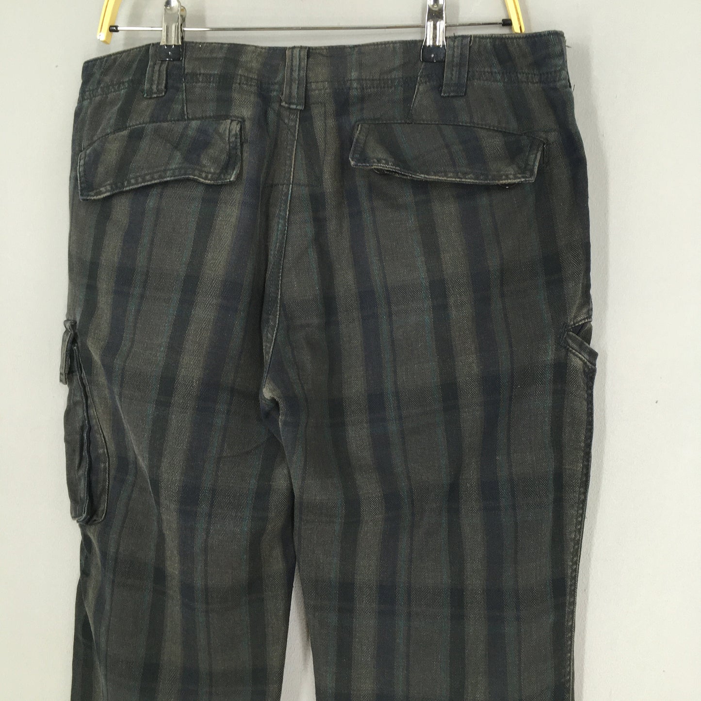 Three Point Six Japan Tartan Plaid Cargo Pants Size 34x32