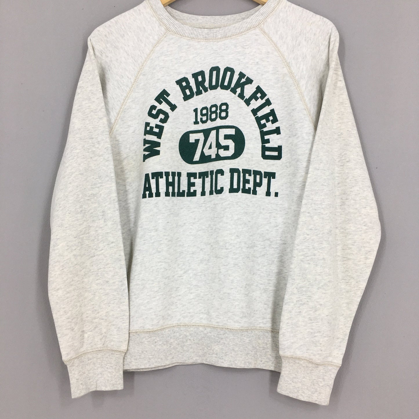 Champion West Brookfield Massachusetts Sweatshirt Medium