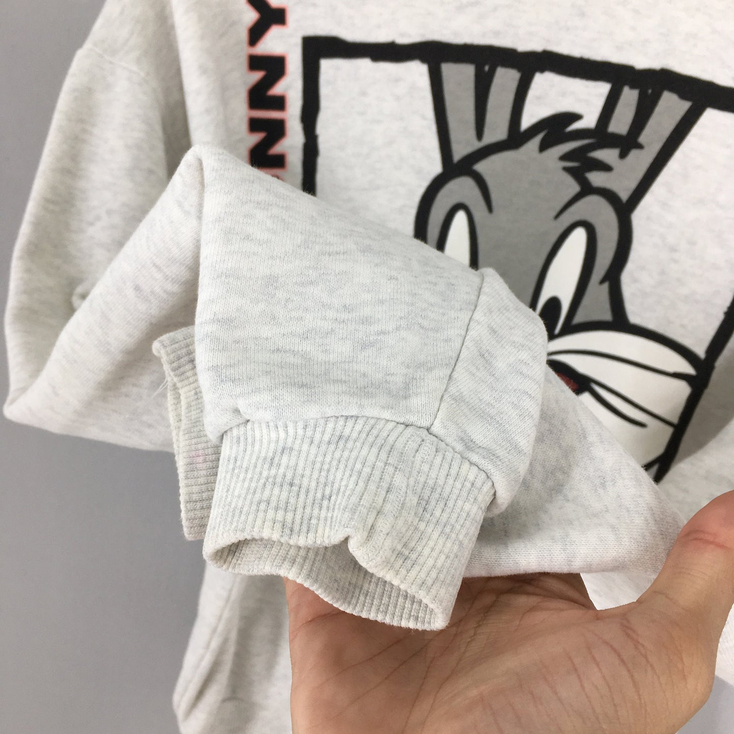 Bugs Bunny Gray Sweatshirt Medium