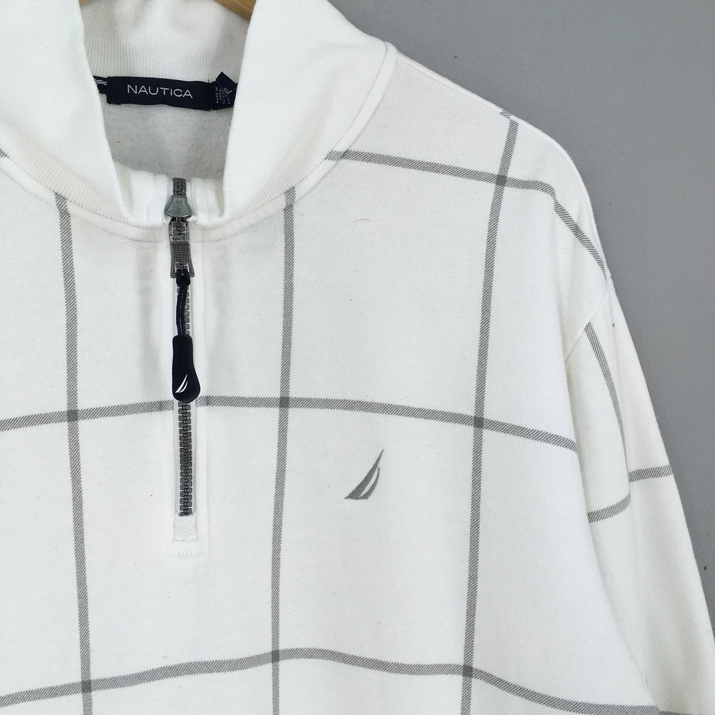 Nautica White Checkered Sweatshirt XLarge