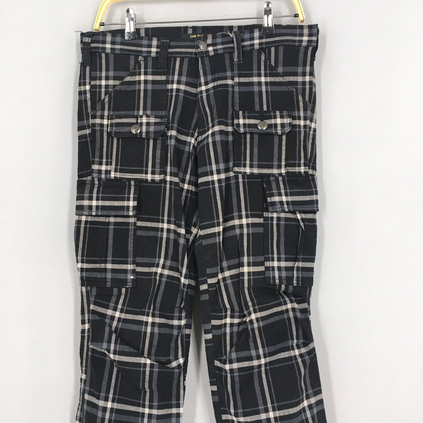 Bee Bell Japan Cargo Pants Tartan Size 32x31