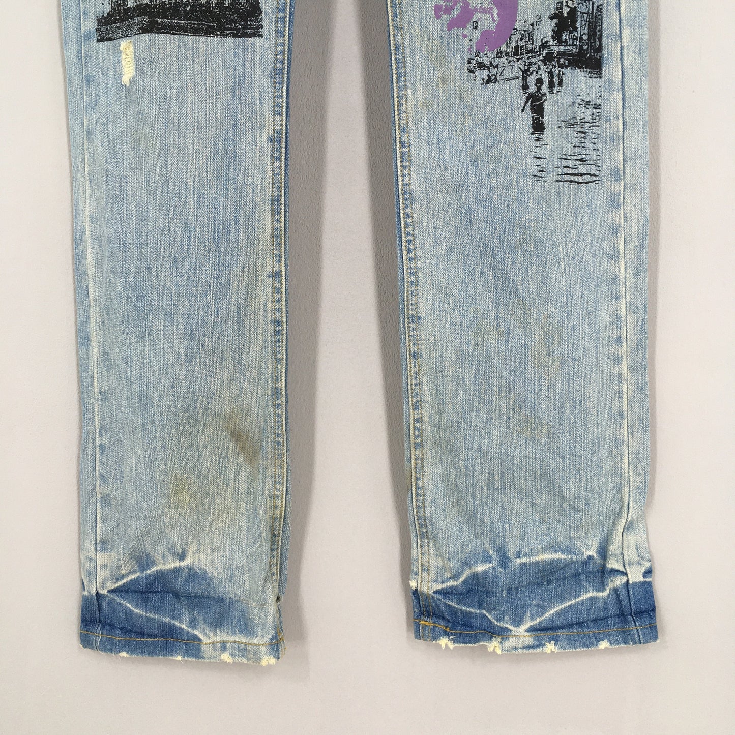 Point Loma Ripped Art Denim Jeans Size 30x32