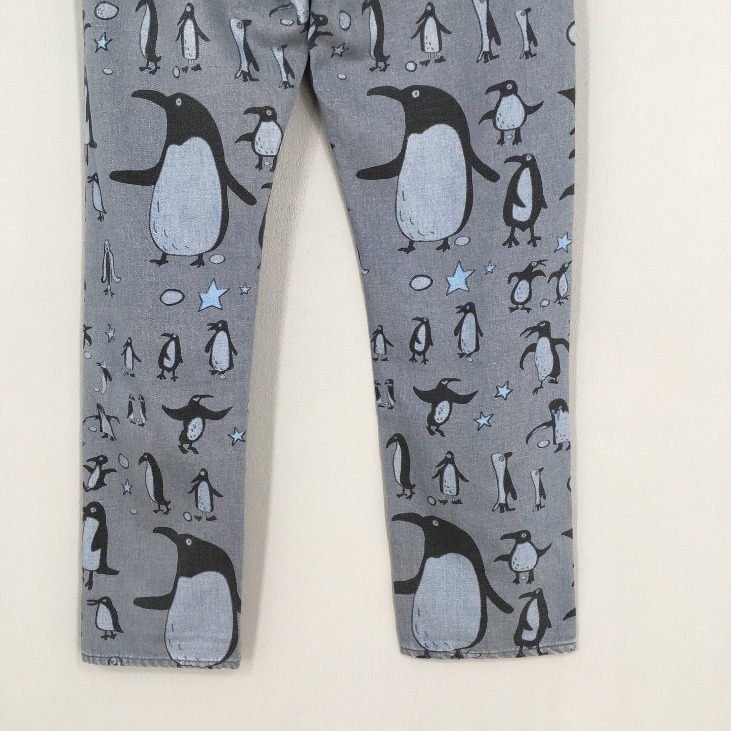 Bohemians Penguins Printed Pop Art Jeans Size 32x30