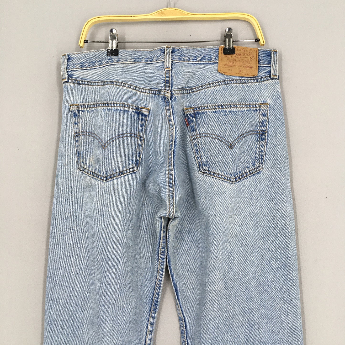 Levi's 501 Light Wash Blue Jeans Size 34x30