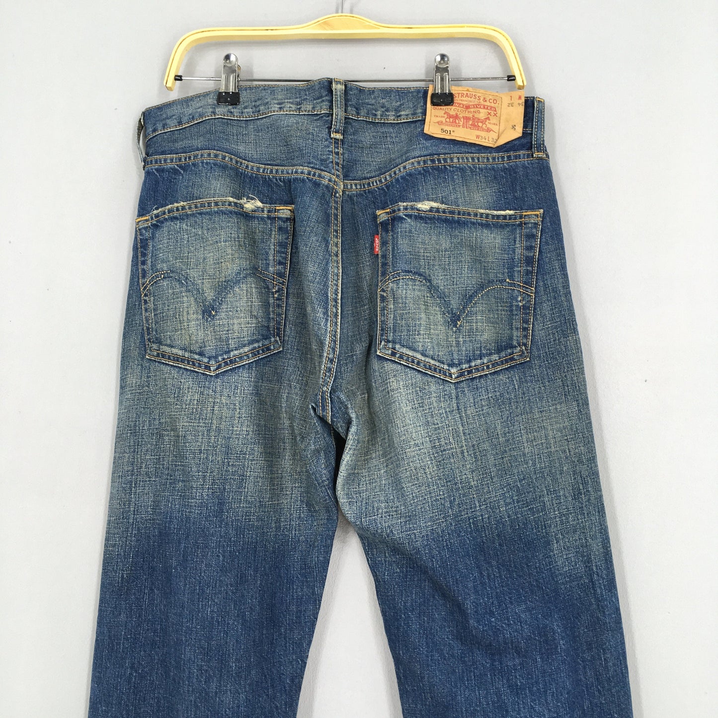 Levi's 501 Faded Blue Jeans Size 32x32