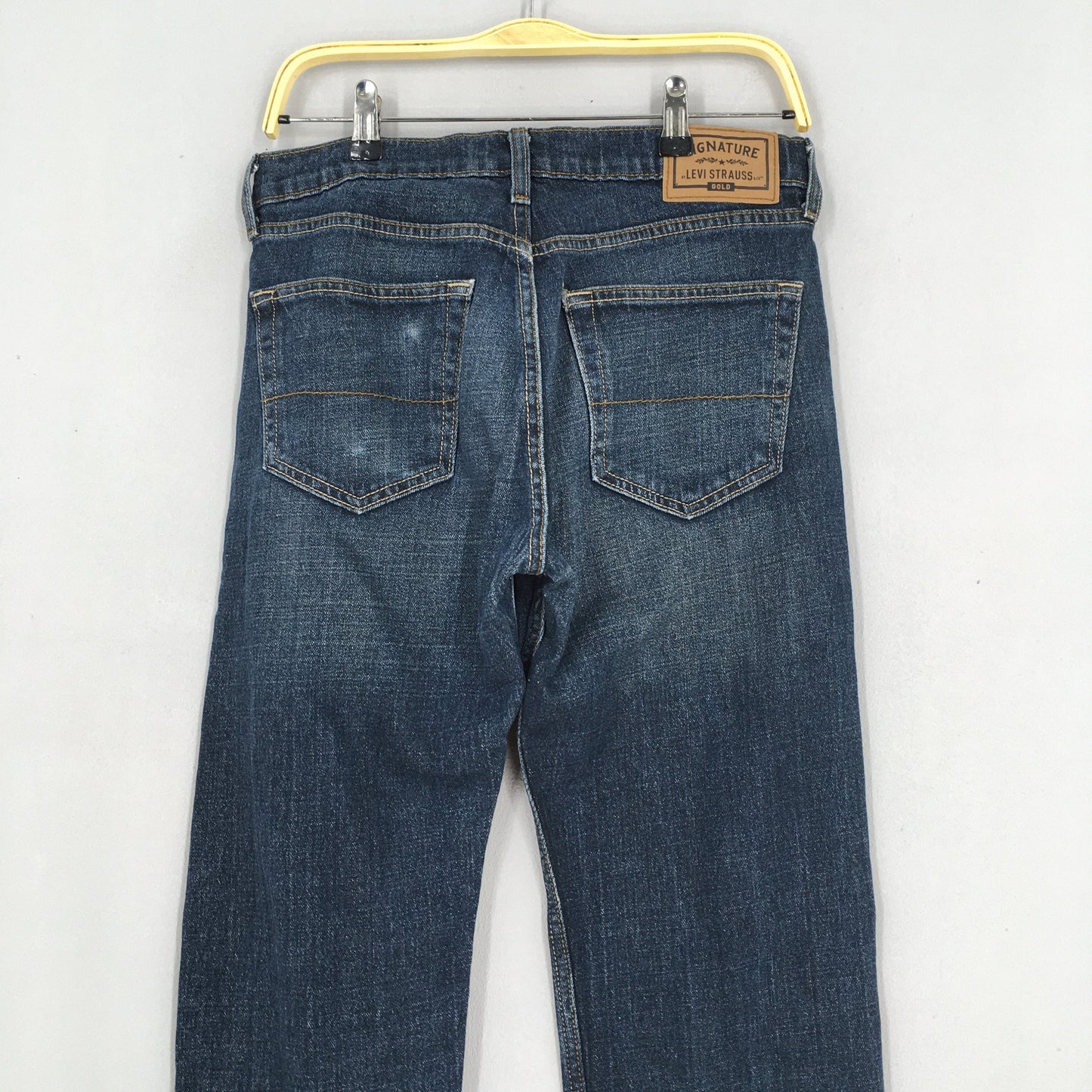 Levi's Strauss Gold Regular Fit Jeans Size 29x28.5