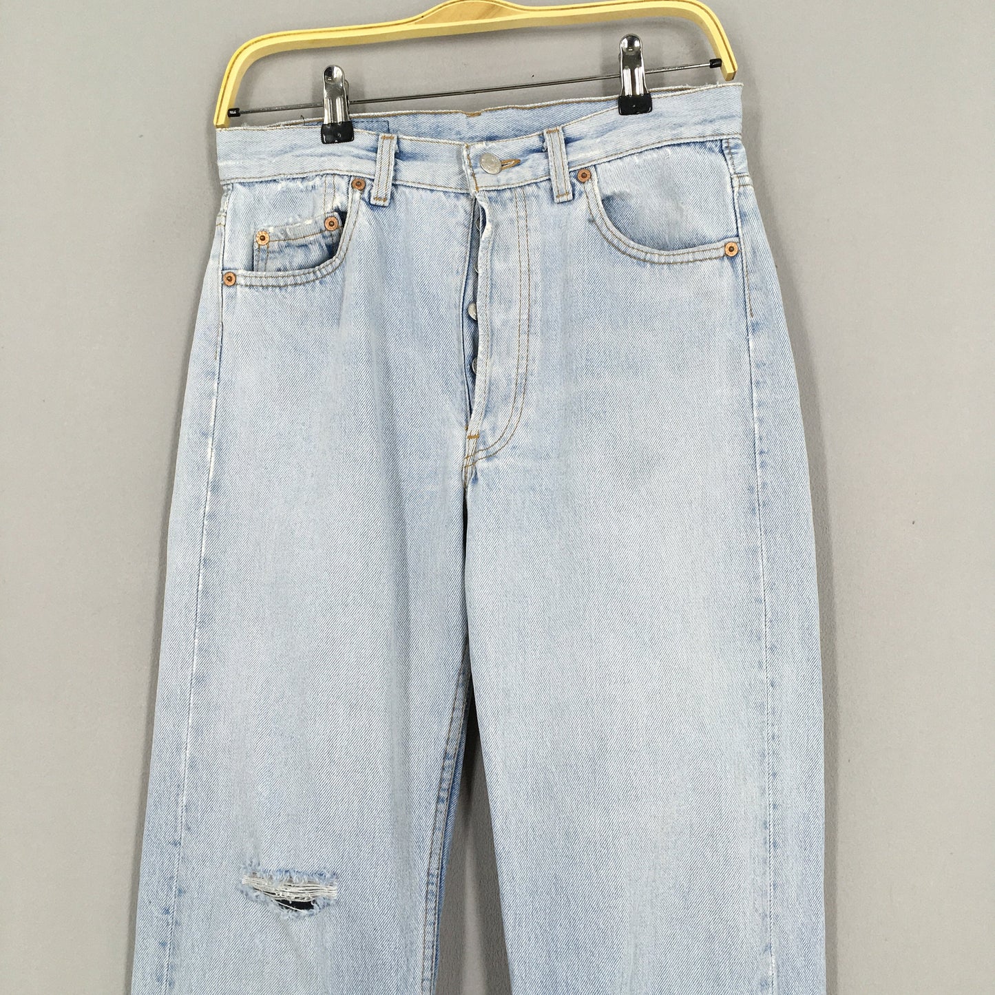 Levi's 501 Light Wash Jeans Size 27x30.5