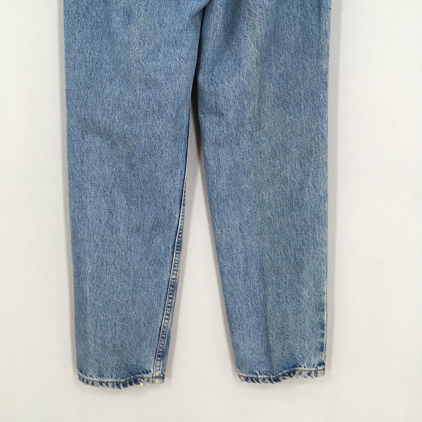 Levi's 550 Jeans Relaxed Fit Size 26x30.5