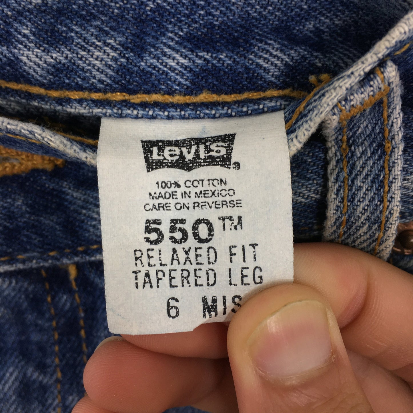 Levi's 550 Jeans Tapered Leg Size 27x30.5