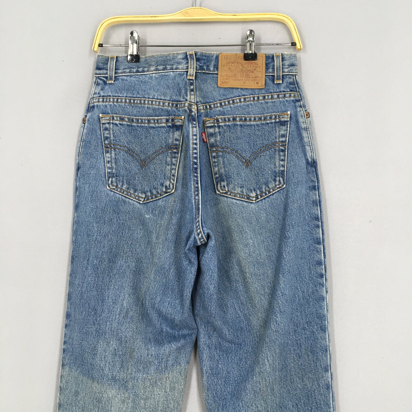 Levi's 550 Jeans Tapered Leg Size 27x30.5