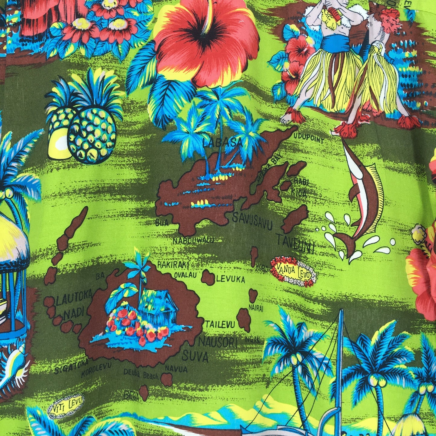 Hawaiian Hibiscus Aloha Tropical Shirt Medium