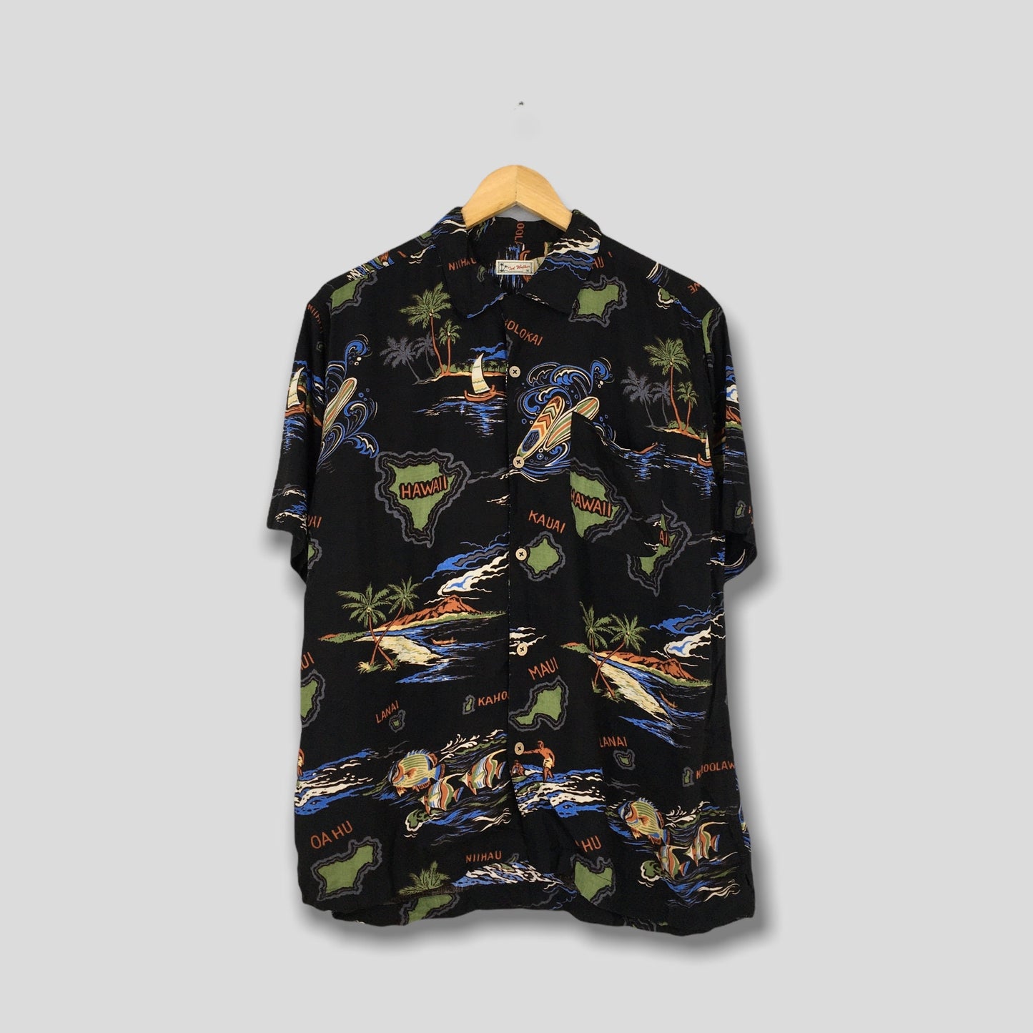 Hawaiian Maui Hawaii Aloha Tropical Rayon Shirt