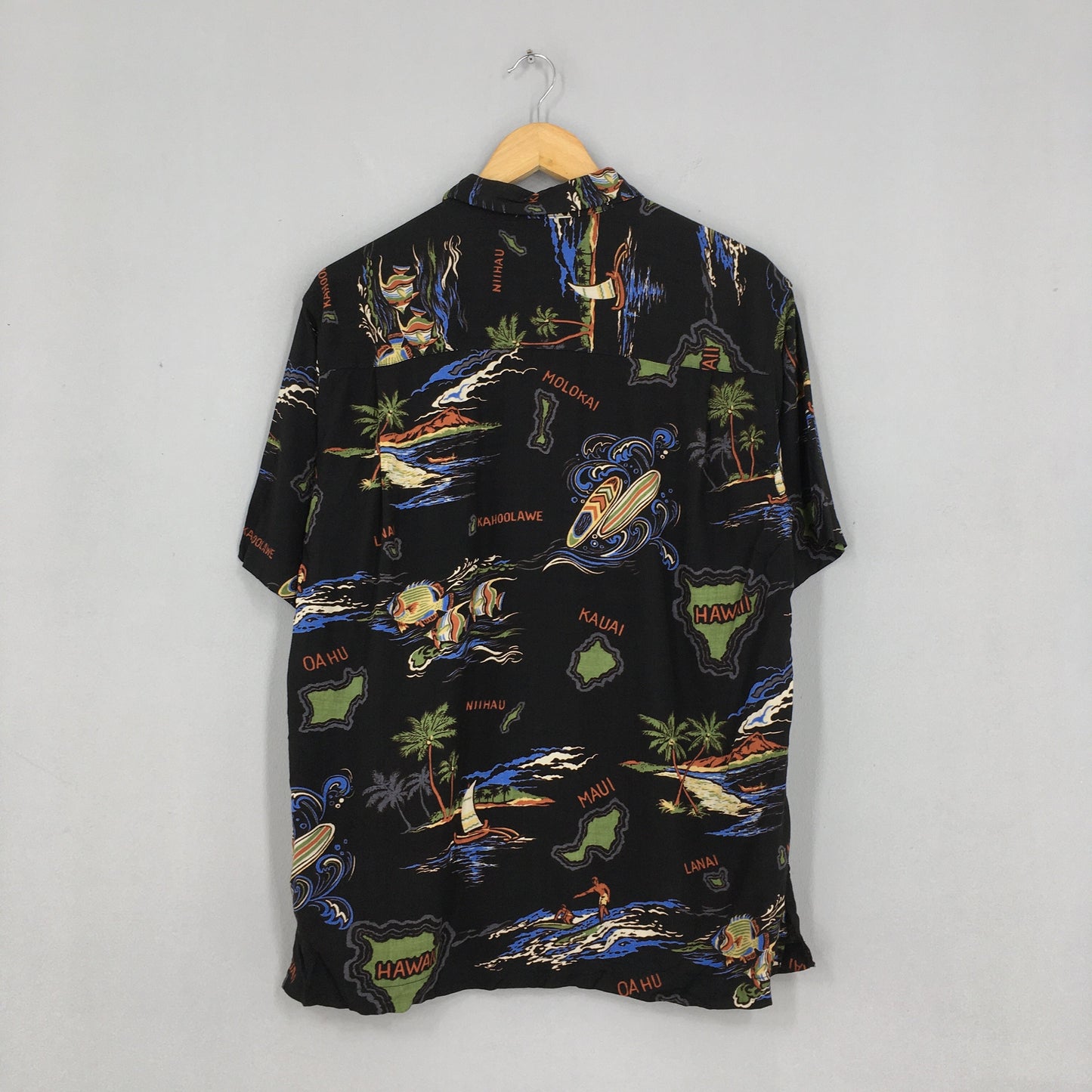 Hawaiian Maui Hawaii Aloha Tropical Rayon Shirt