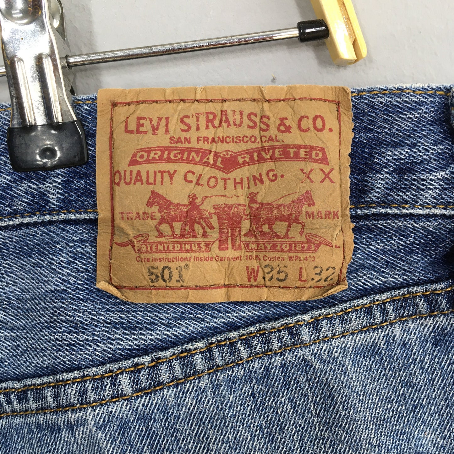 Levi's 501 Faded Blue Jeans Stone Washed Size 35x32