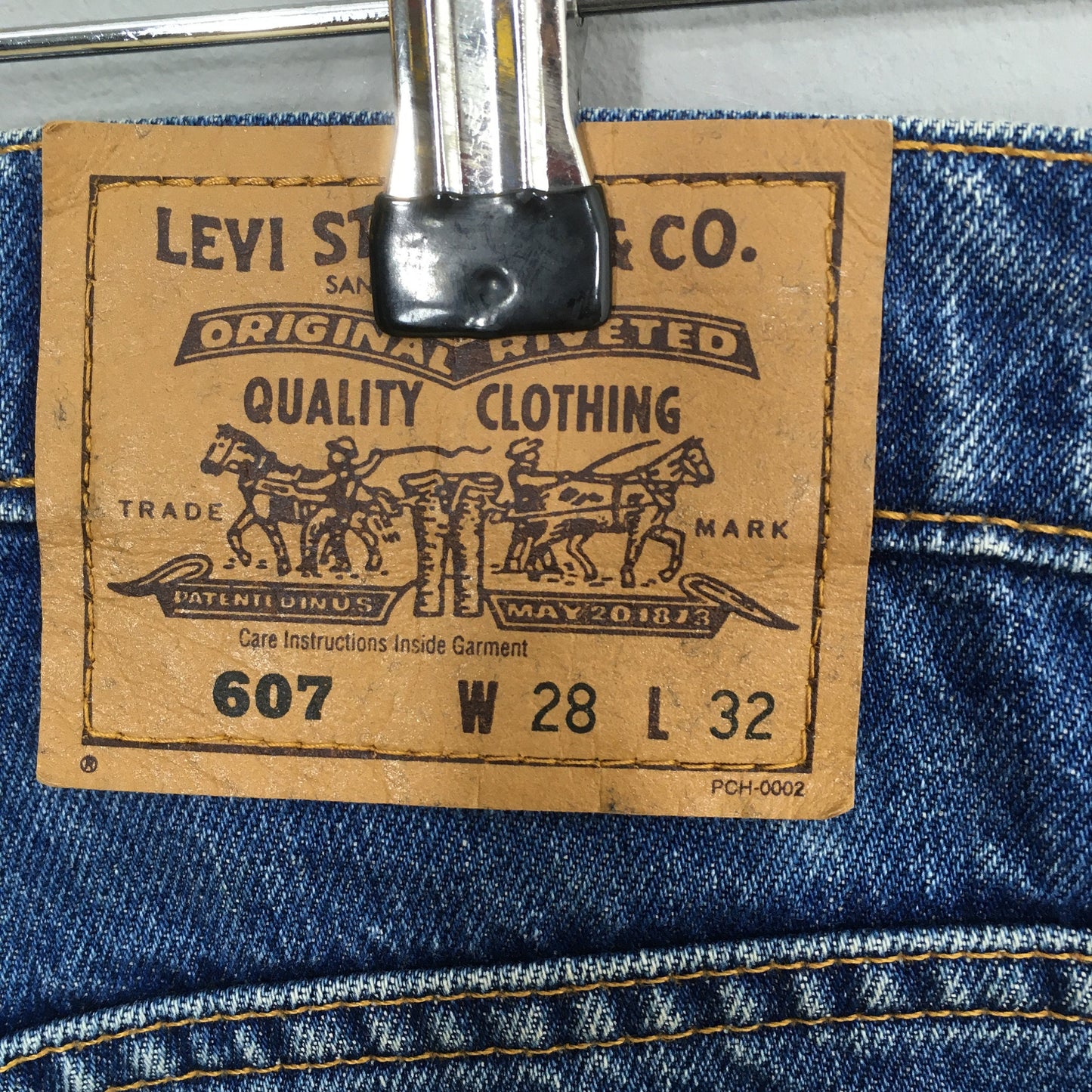 Levi's 607 Dark Blue Jeans Straight Leg Size 28x30