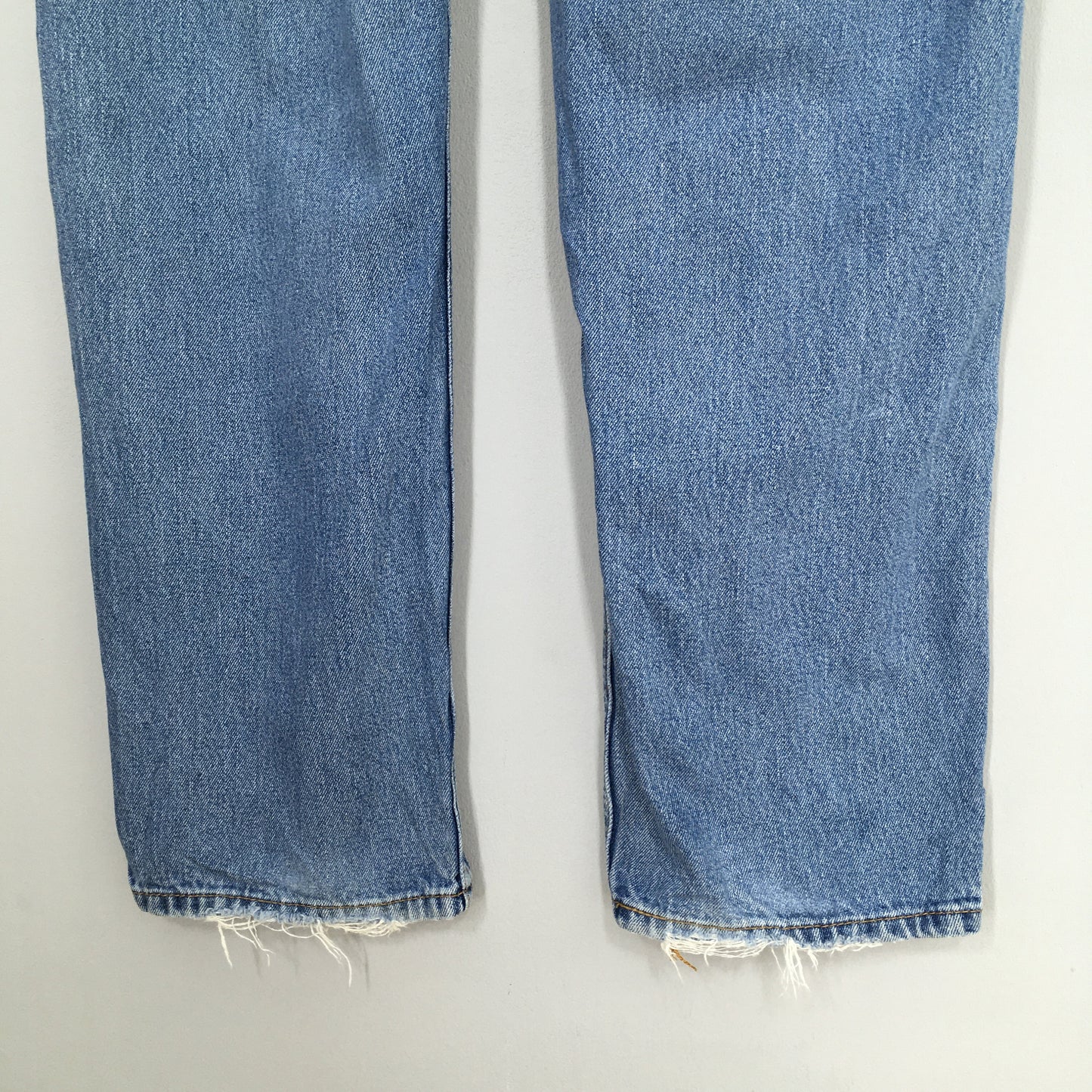 Levi's 550 Relaxed Fit Jeans Stone Washed Denim Size 39x33