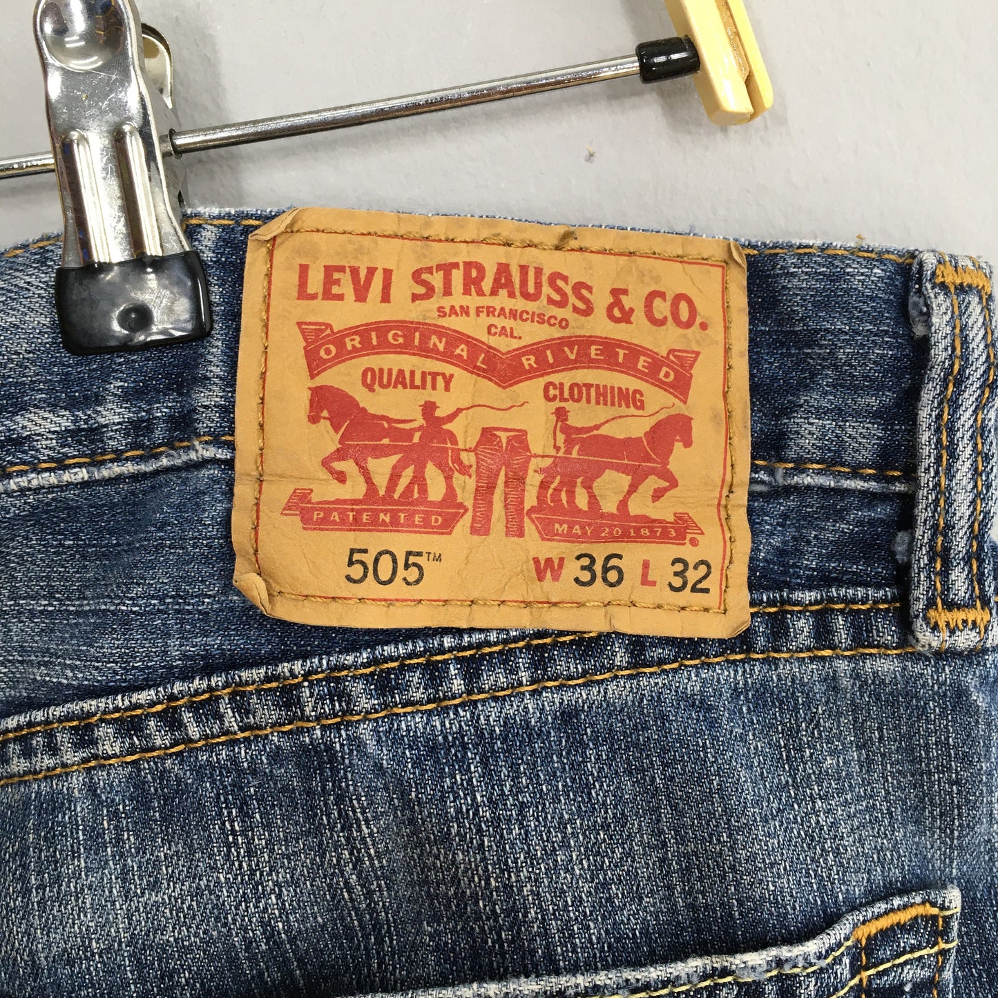 Levi's 505 Regular Fit Jeans Stonewash Denim Size 36x32