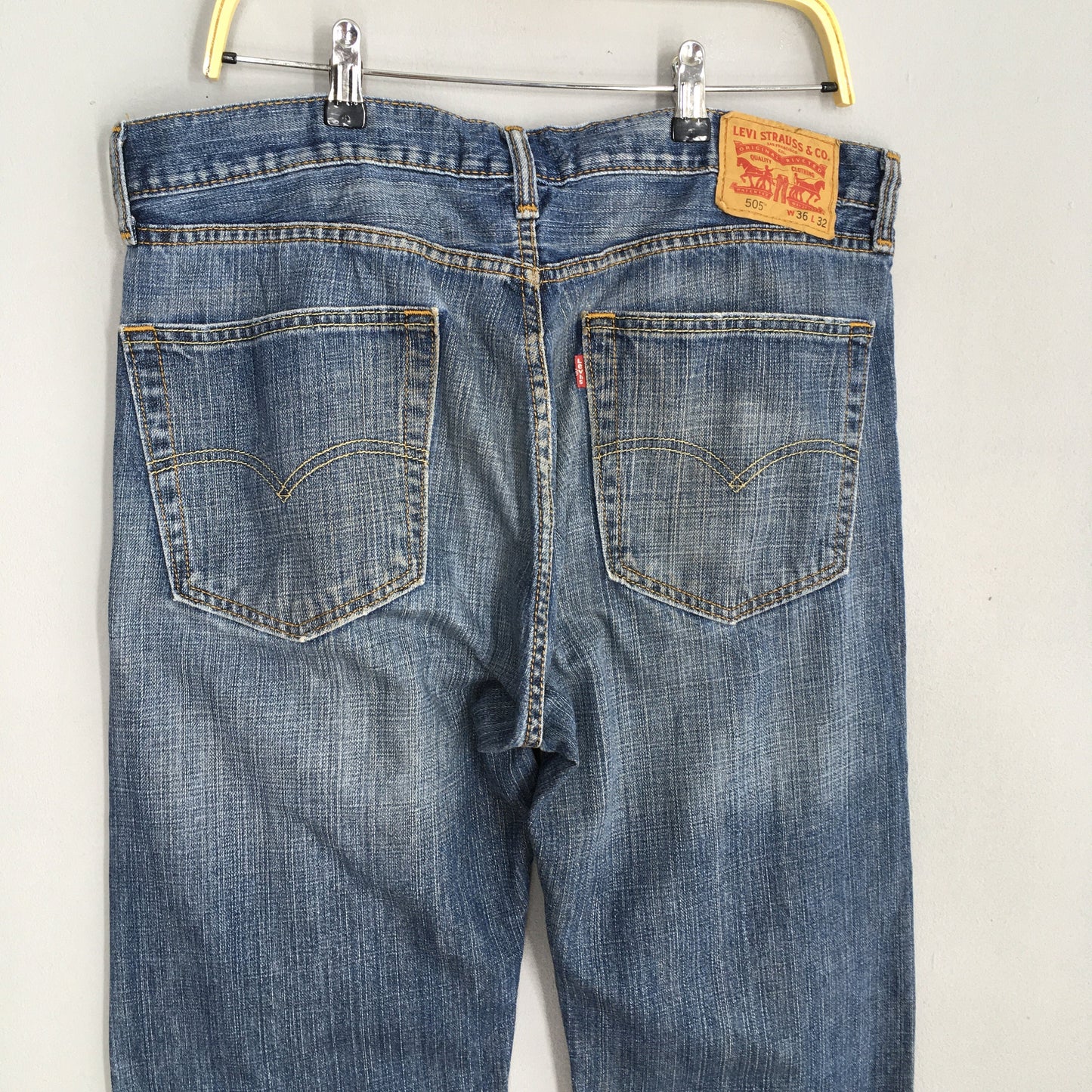 Levi's 505 Regular Fit Jeans Stonewash Denim Size 36x32