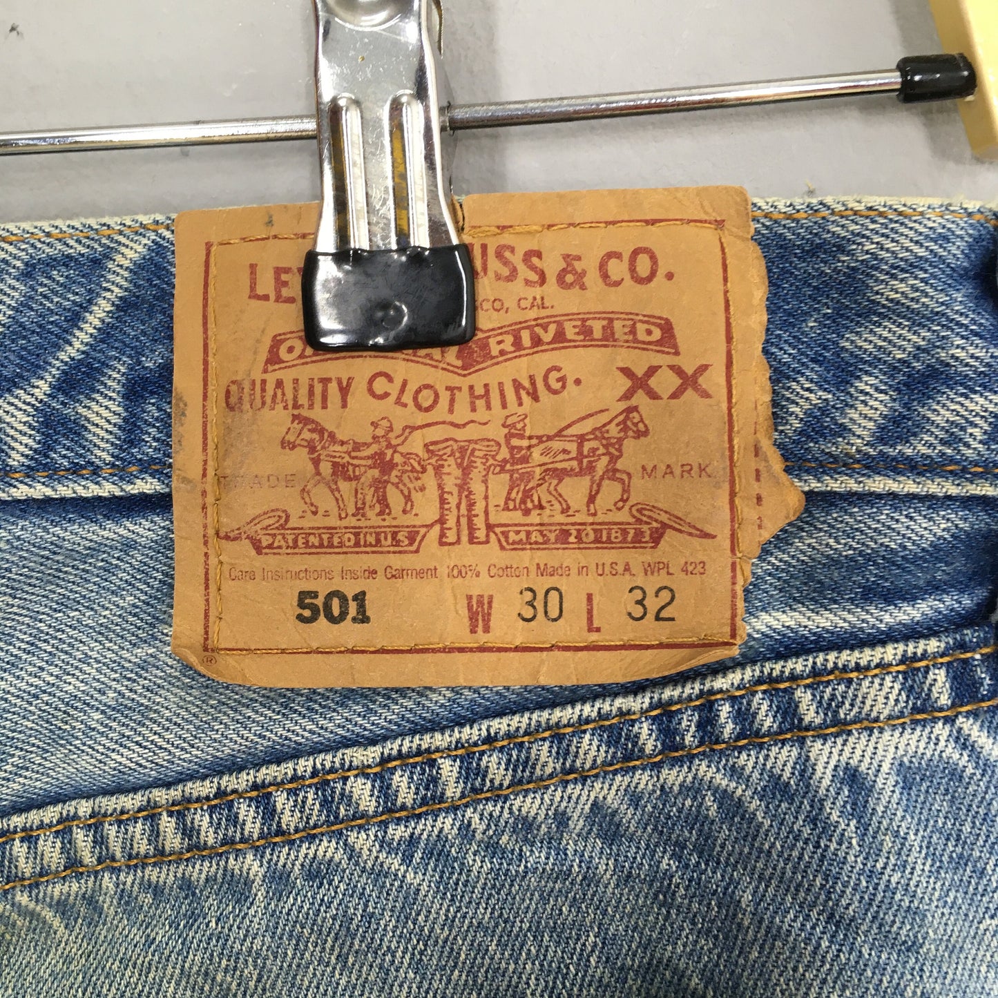 Levi's 501 Distressed Faded Blue Jeans 30x30